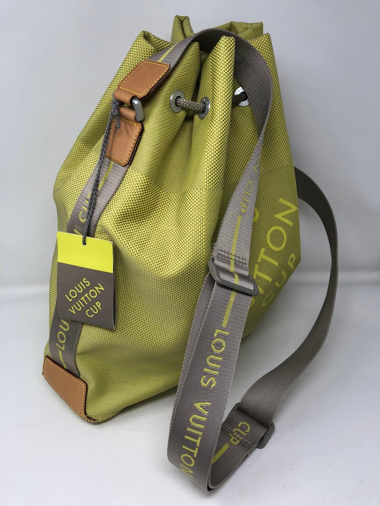 Louis Vuitton Lime Green Damier Geant Volunteer Drawstring Noe Bucket Bag  1029lv55