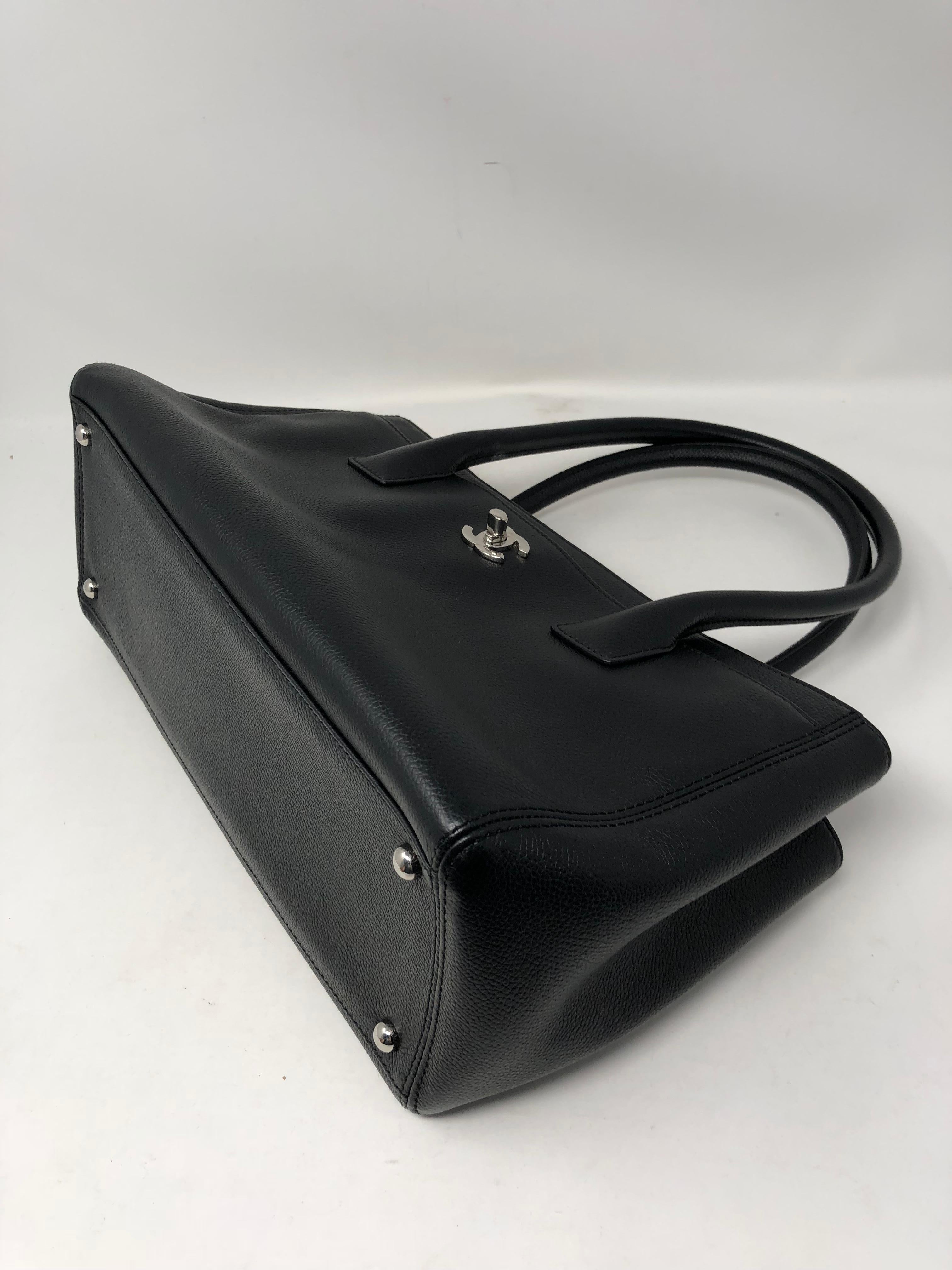 Chanel Black Caviar Cerf Tote Small In New Condition In Athens, GA