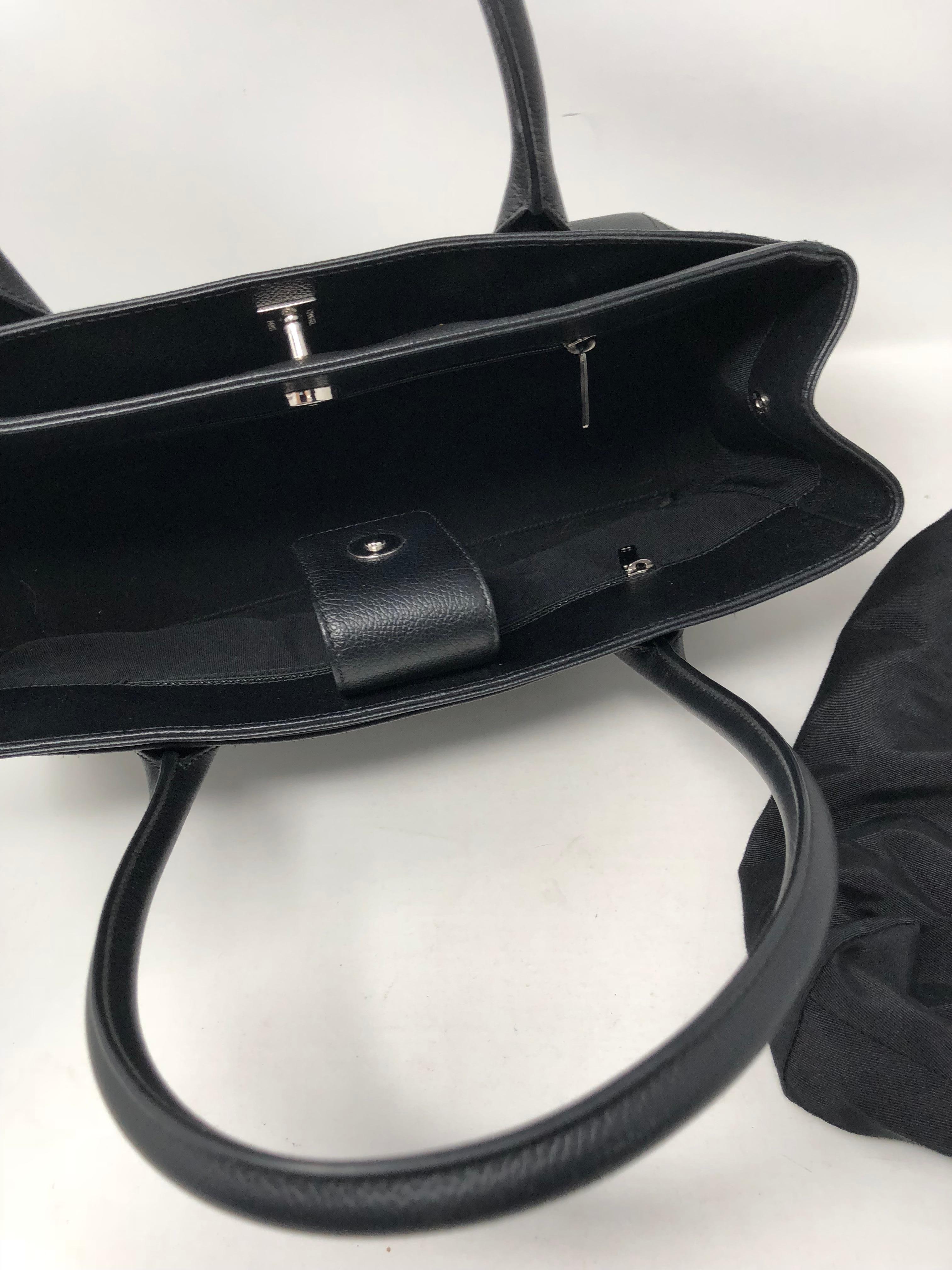 Chanel Black Caviar Cerf Tote Small 1