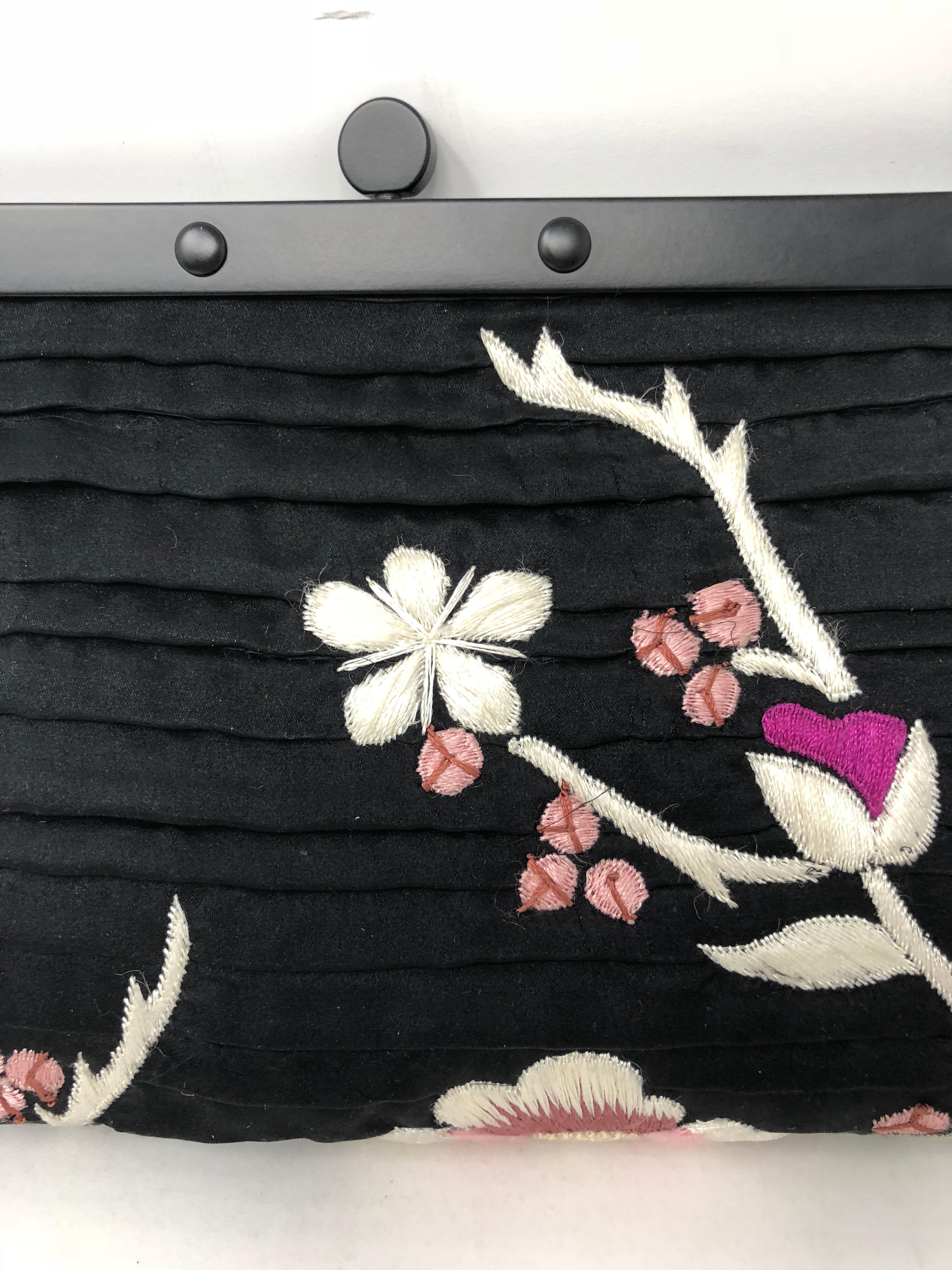 Gucci embroidered Evening Bag 2
