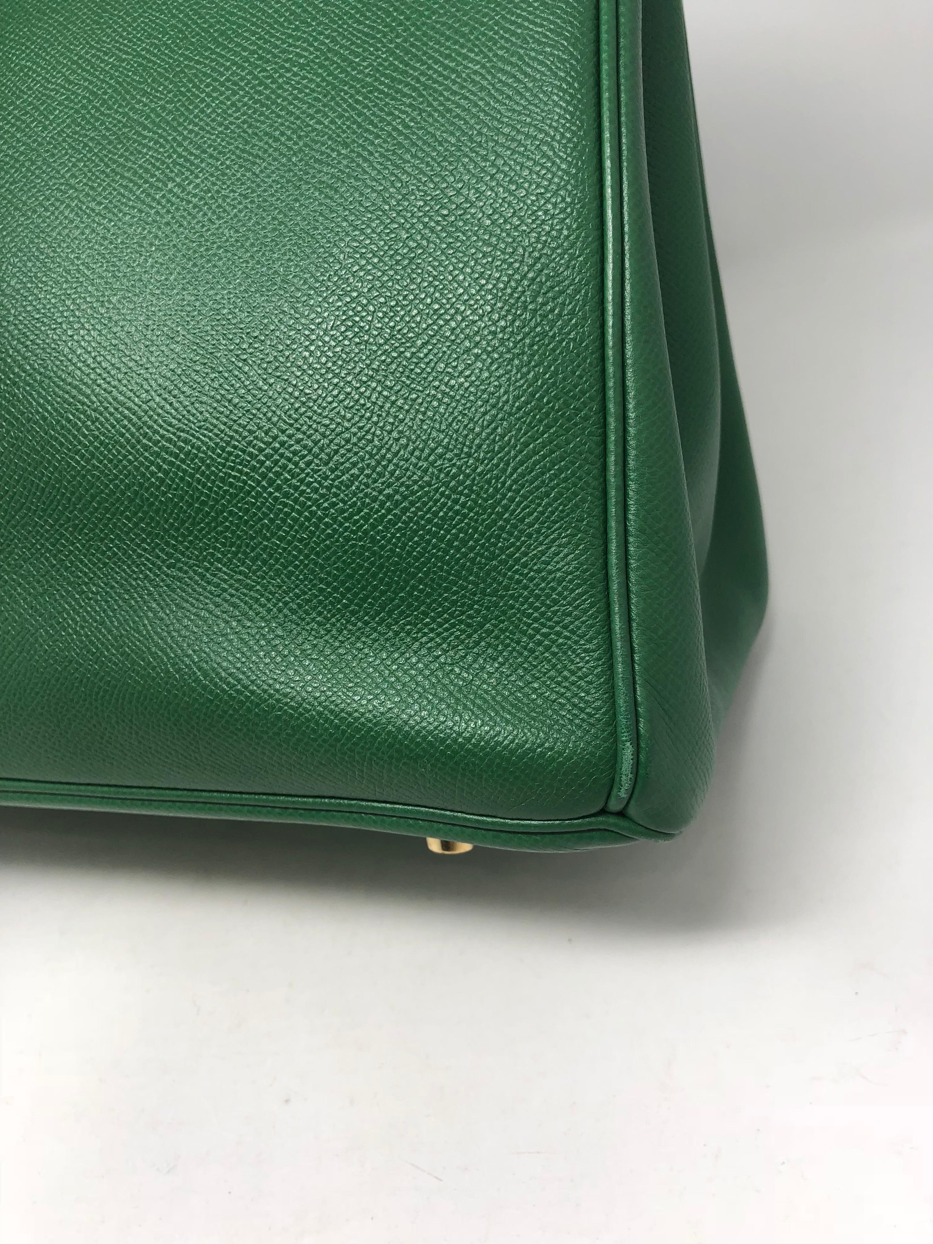 Hermes Emerald Green courchevel leather Gold hardware Birkin 35 Bag 3