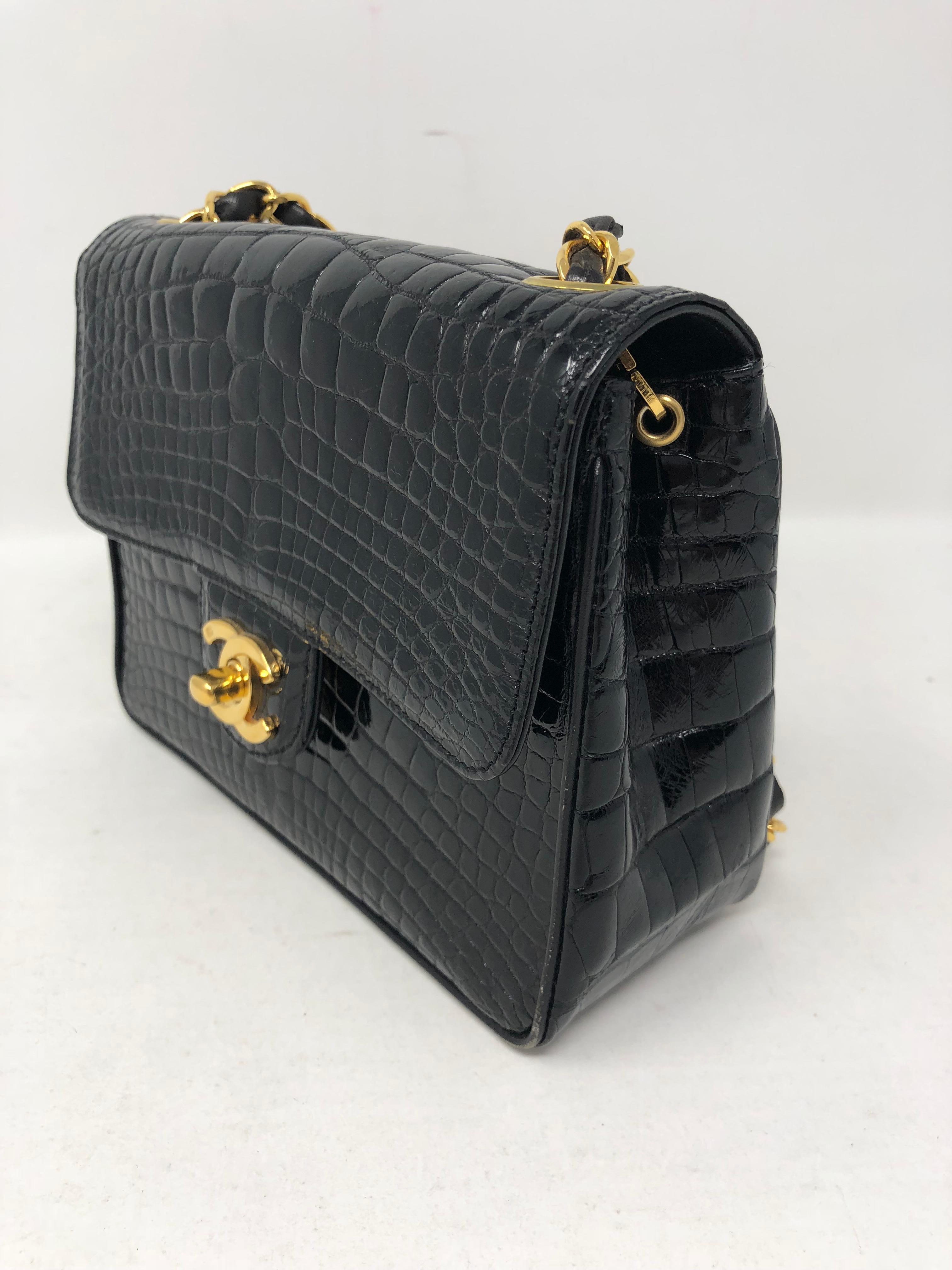 Chanel Schwarz Krokodil Vintage Mini Tasche im Zustand „Hervorragend“ in Athens, GA
