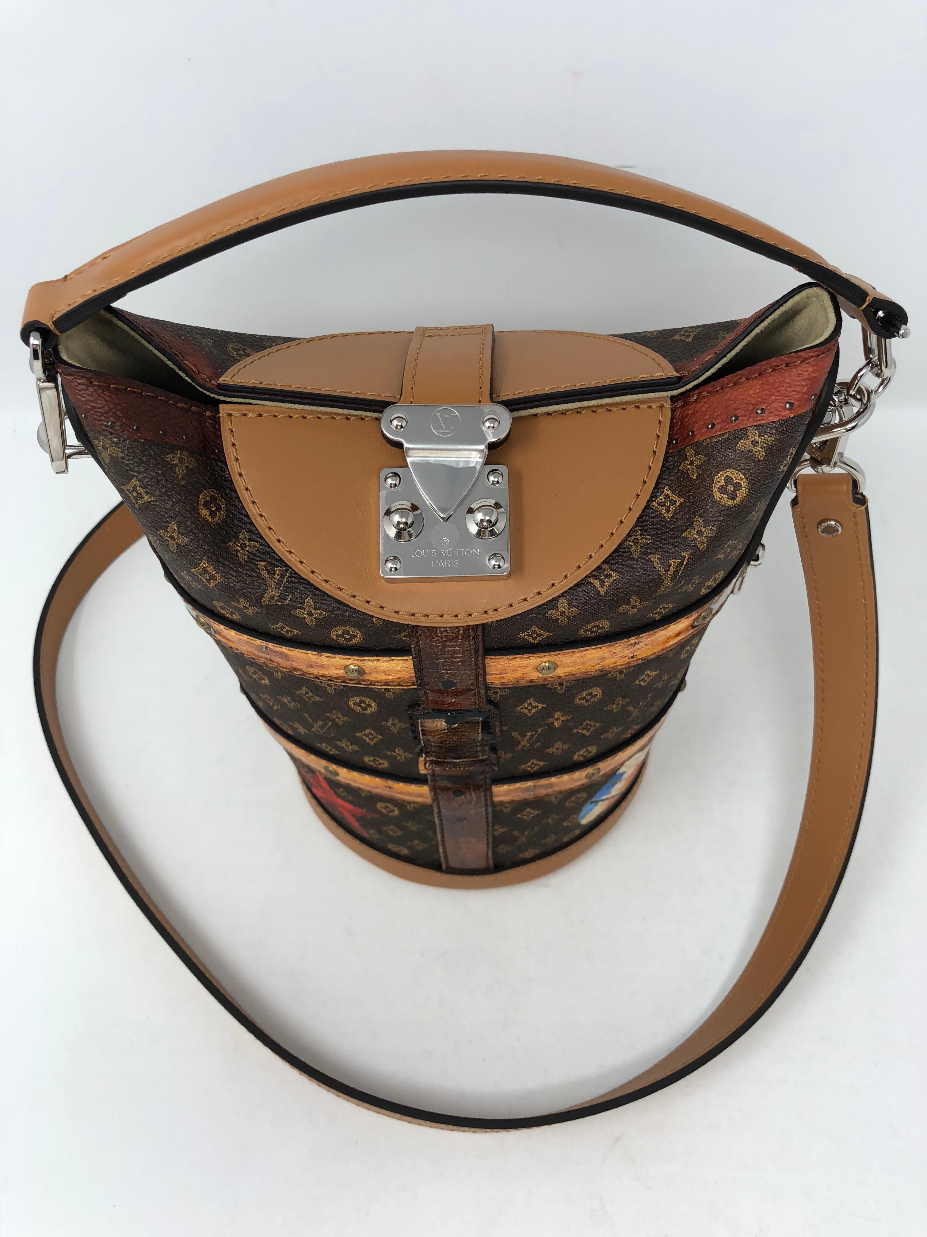 Women's or Men's Louis Vuitton The Duffle Time Trunk Handbag 