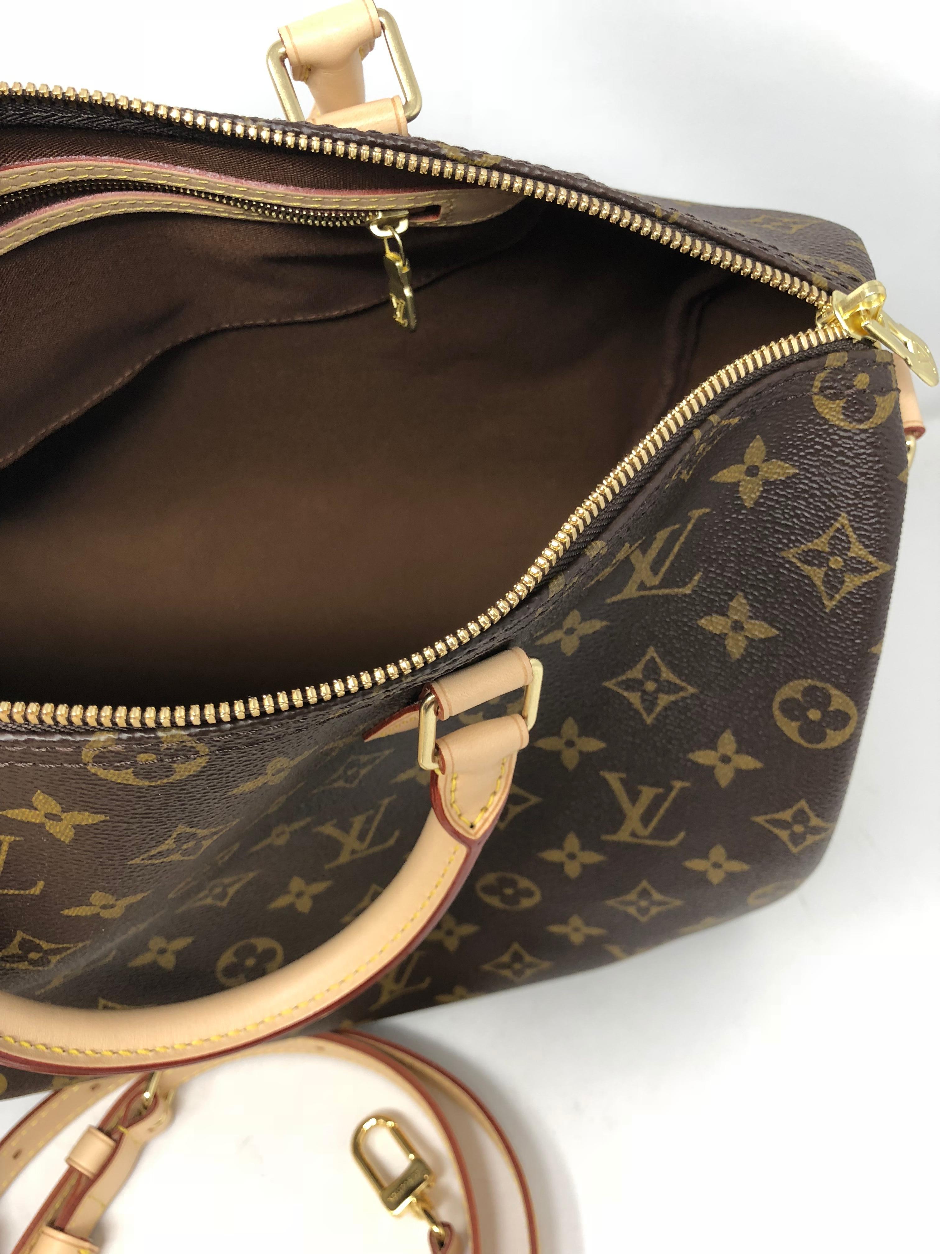 Louis Vuitton Speedy 35 Bandouliere In New Condition In Athens, GA