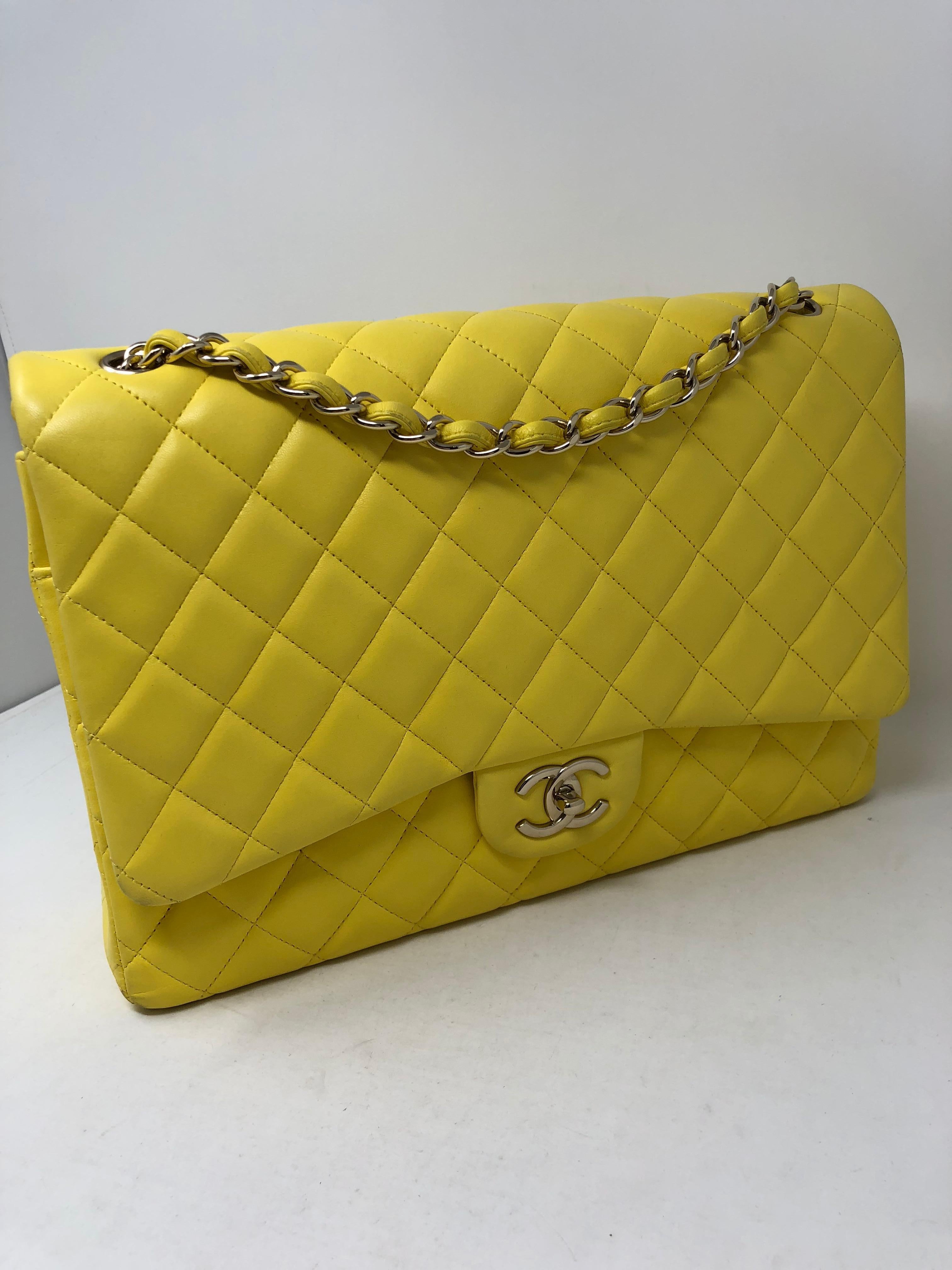 Chanel Yellow Maxi Double Flap Bag In Excellent Condition In Athens, GA