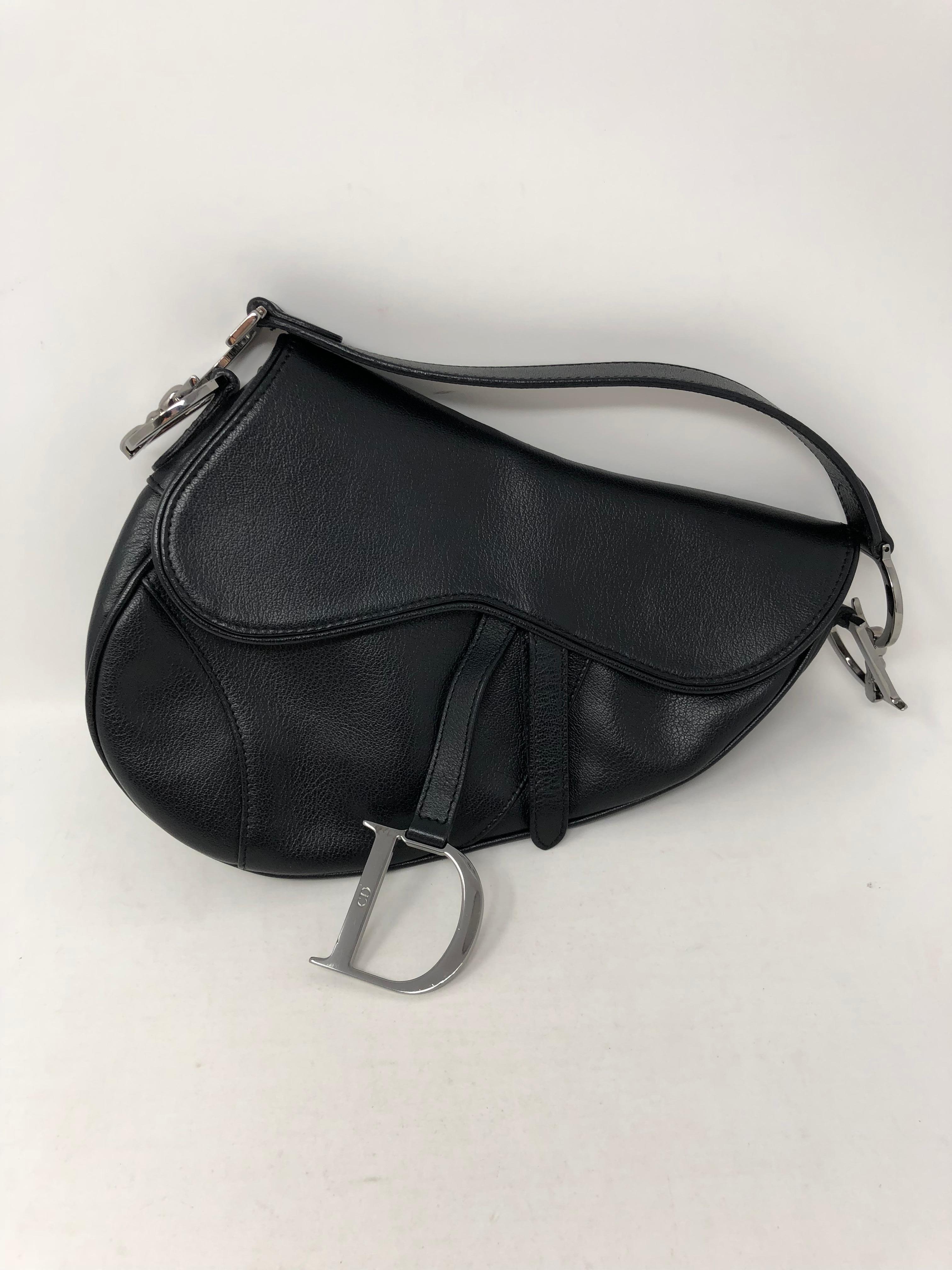 black dior saddle bag