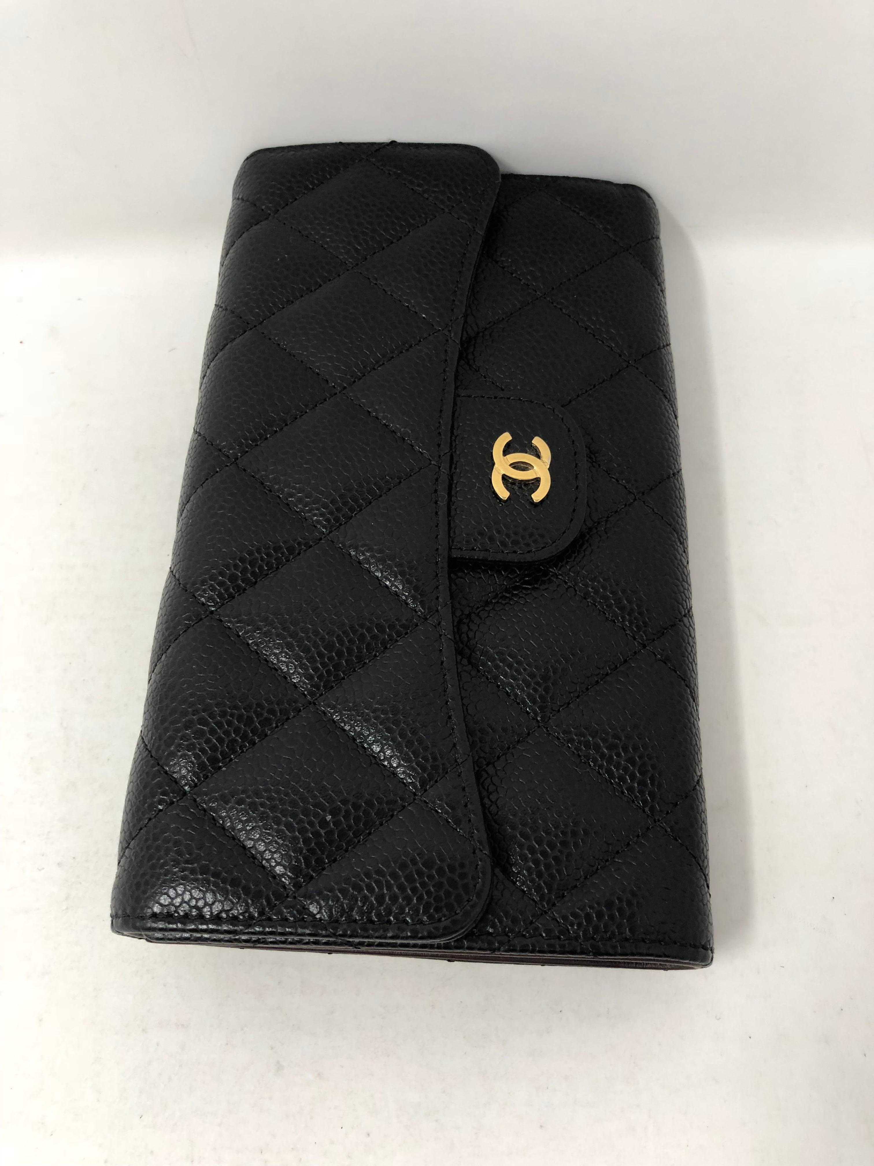 Chanel Caviar Leather Black Wallet  In Excellent Condition In Athens, GA