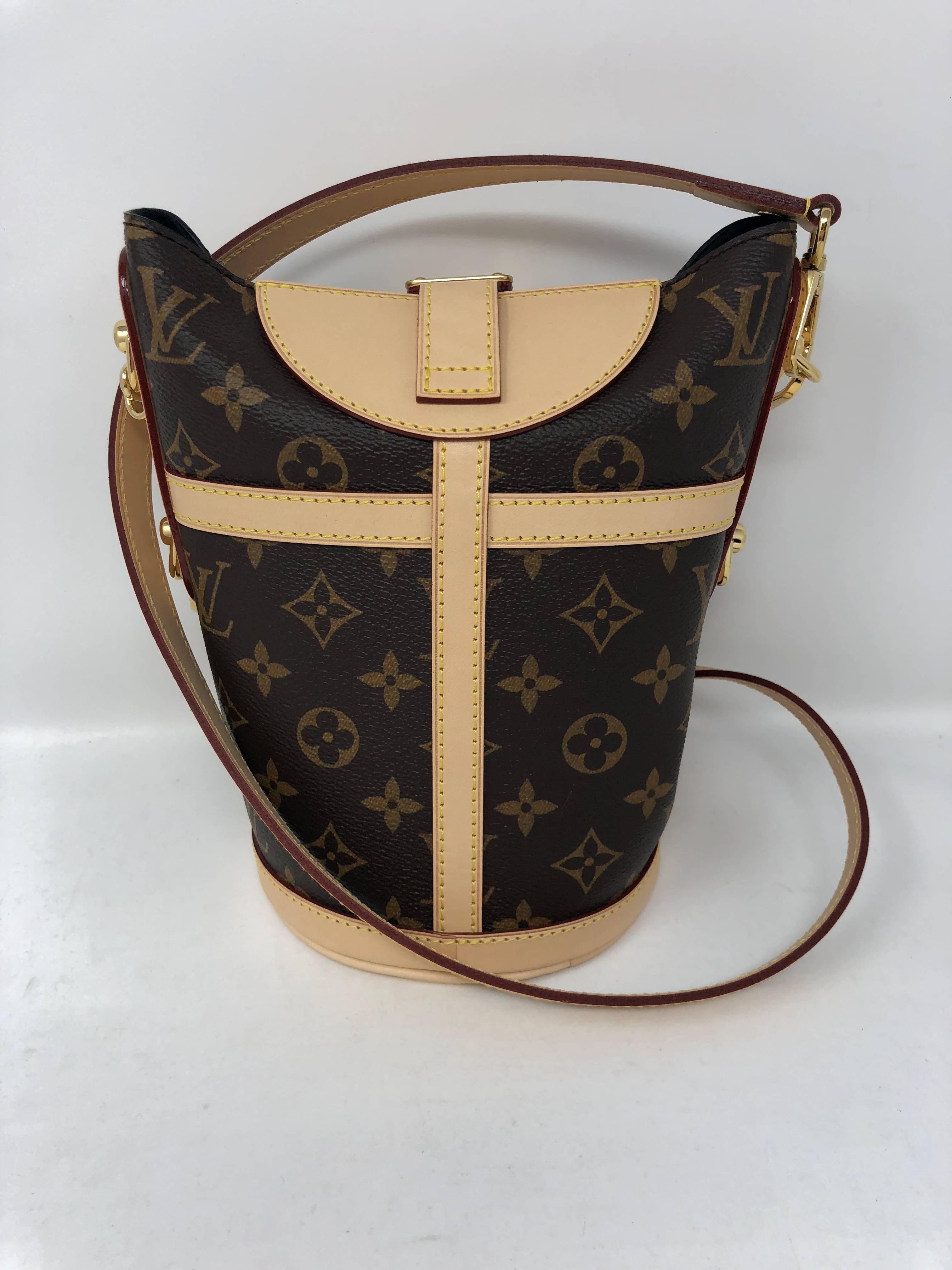 Louis Vuitton Petite Boite Chapeau Duffle Bag  2