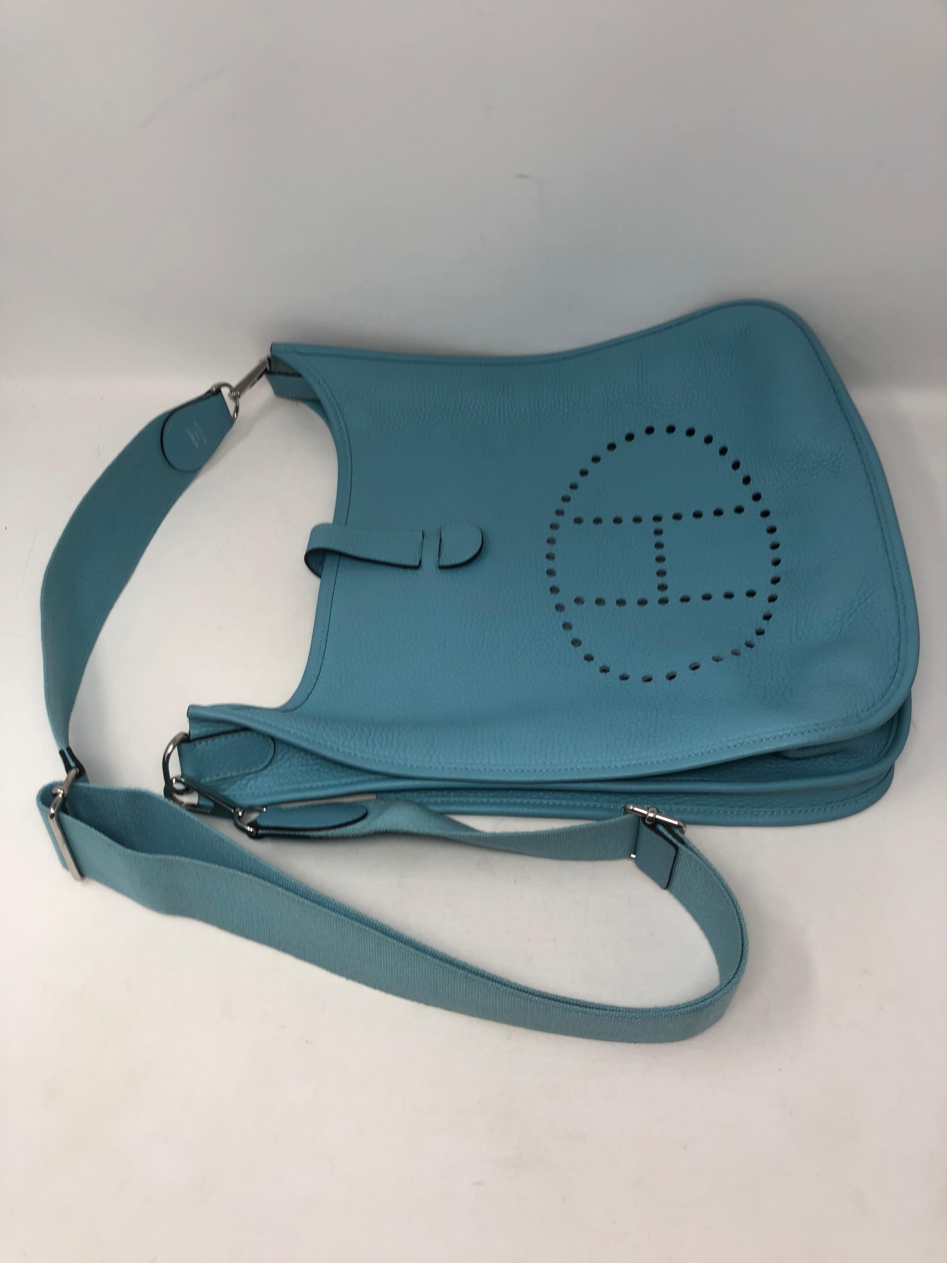 Hermes Evelyne Teal GM Crossbody Bag In Excellent Condition In Athens, GA