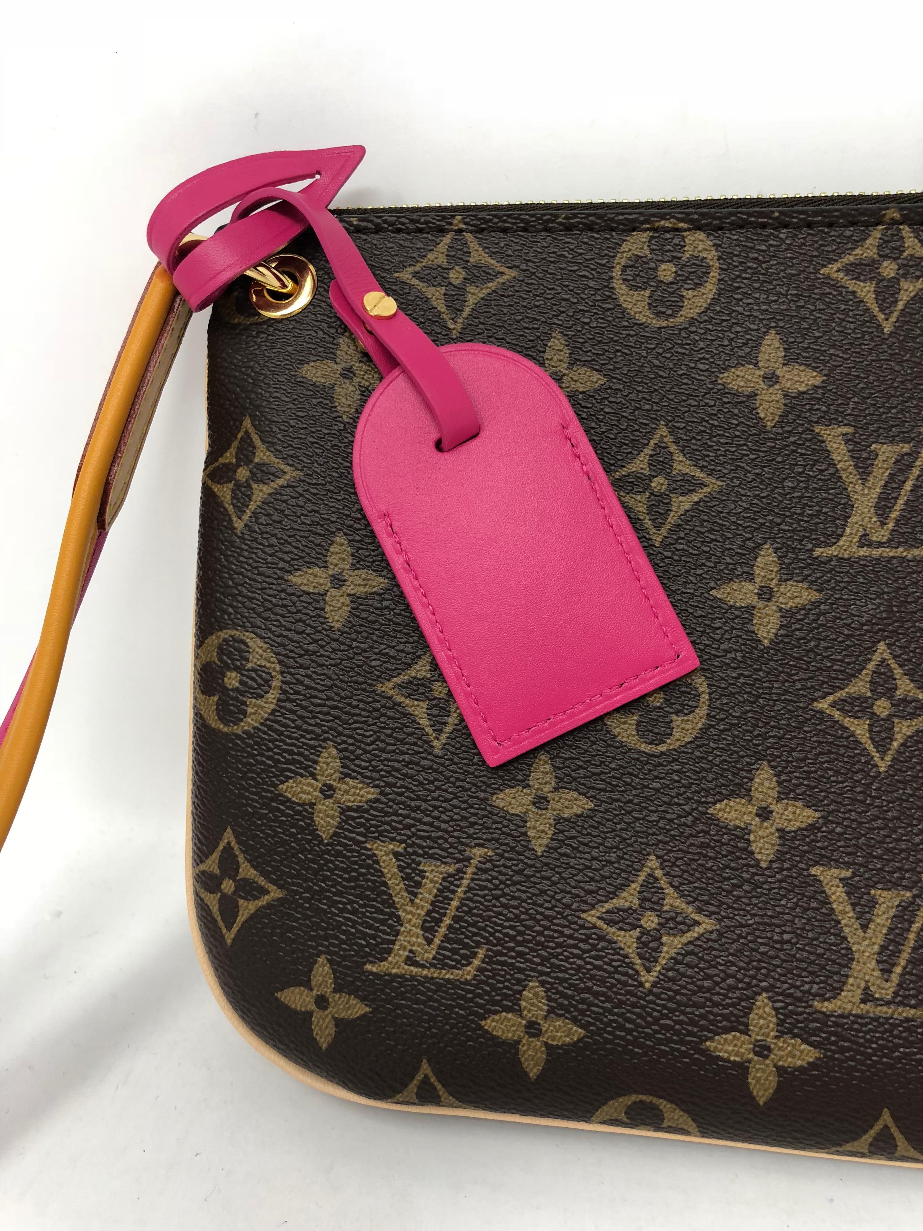 Louis Vuitton Pink Strap Leather Crossbody Bag In New Condition In Athens, GA