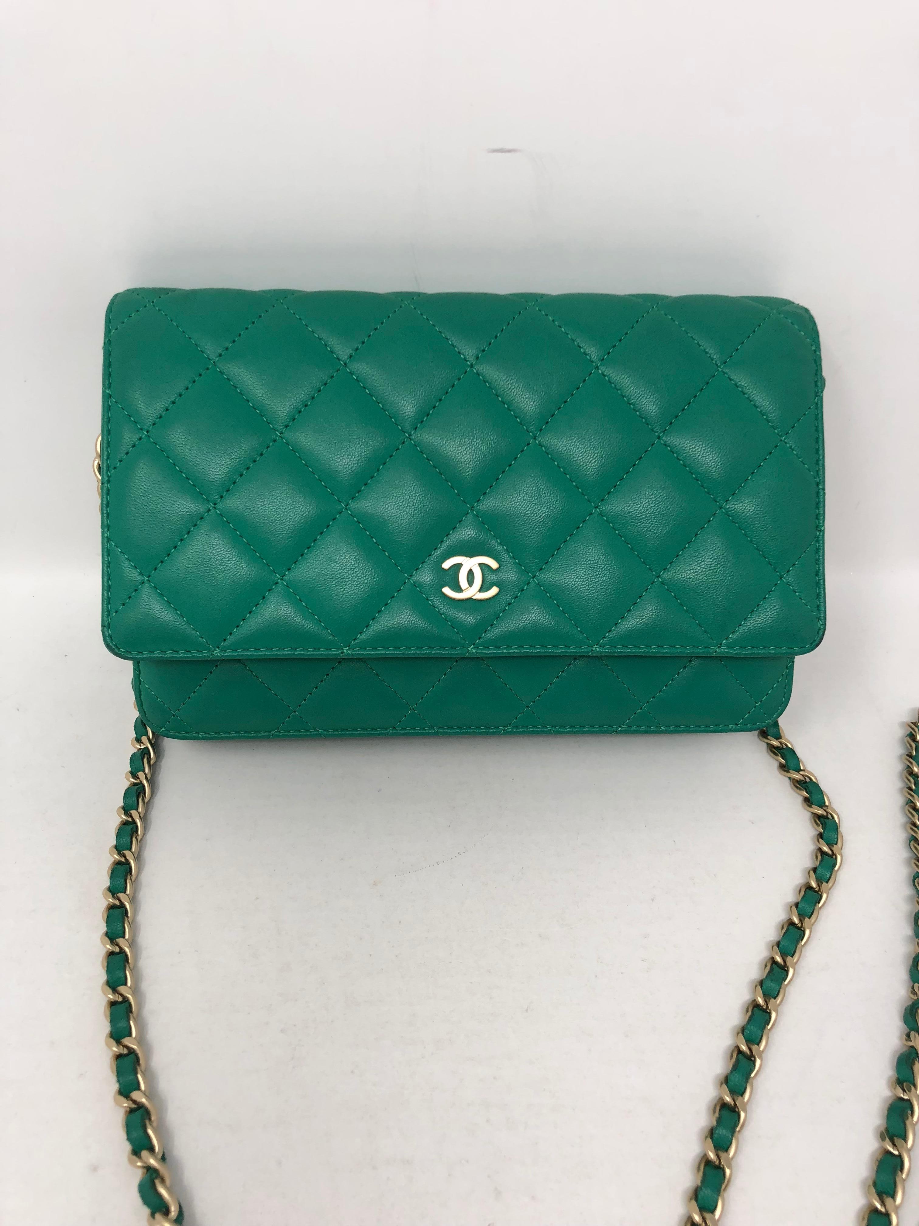 Chanel Mint Green Wallet on a Chain Crossbody Bag. Bright green color with silver hardware. Good condition like new. Can be worn as a crossbody or as a clutch. Guaranteed authentic.