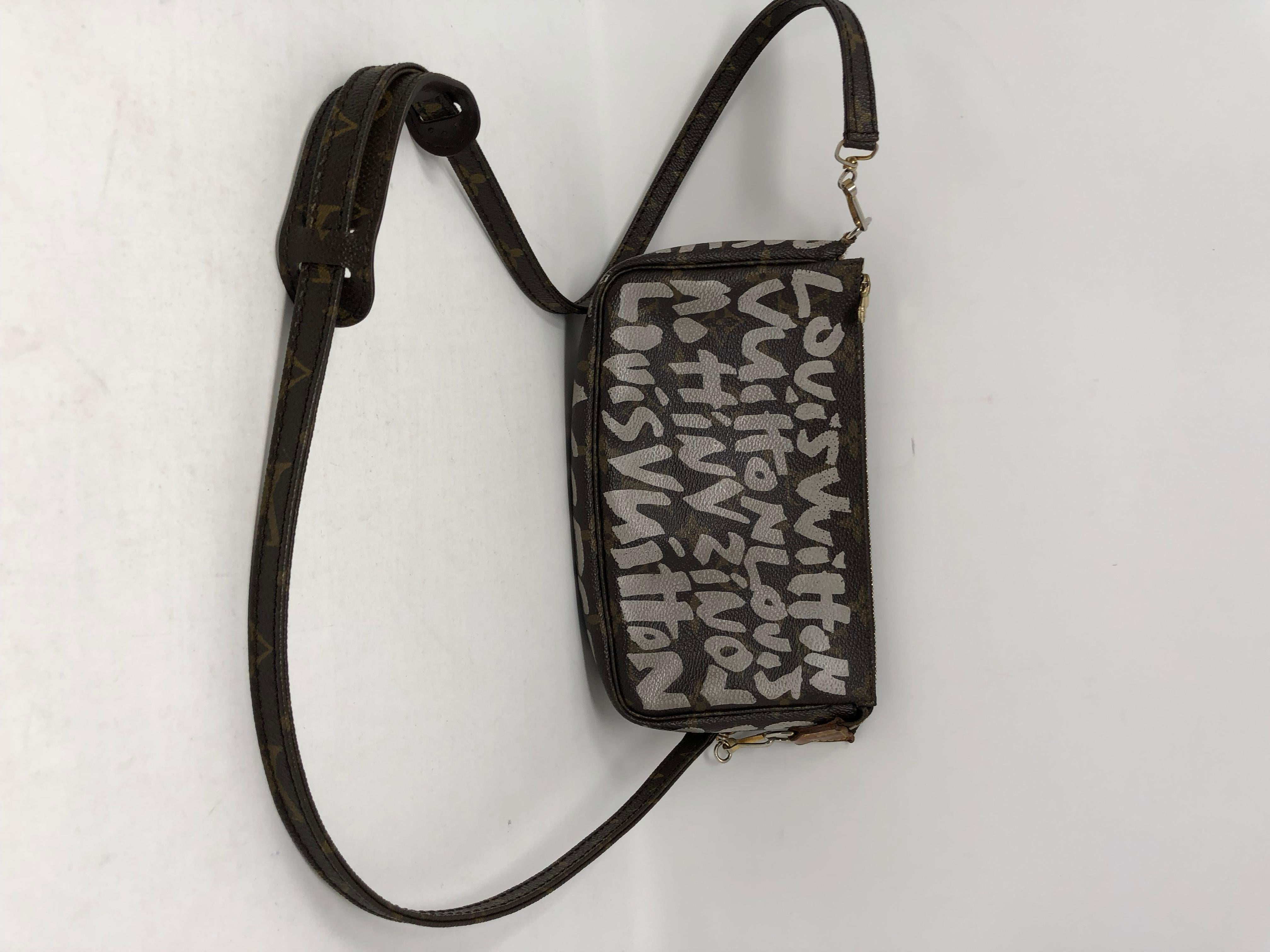 Louis Vuitton Stephen Sprouse Graffiti Crossbody In Good Condition In Athens, GA