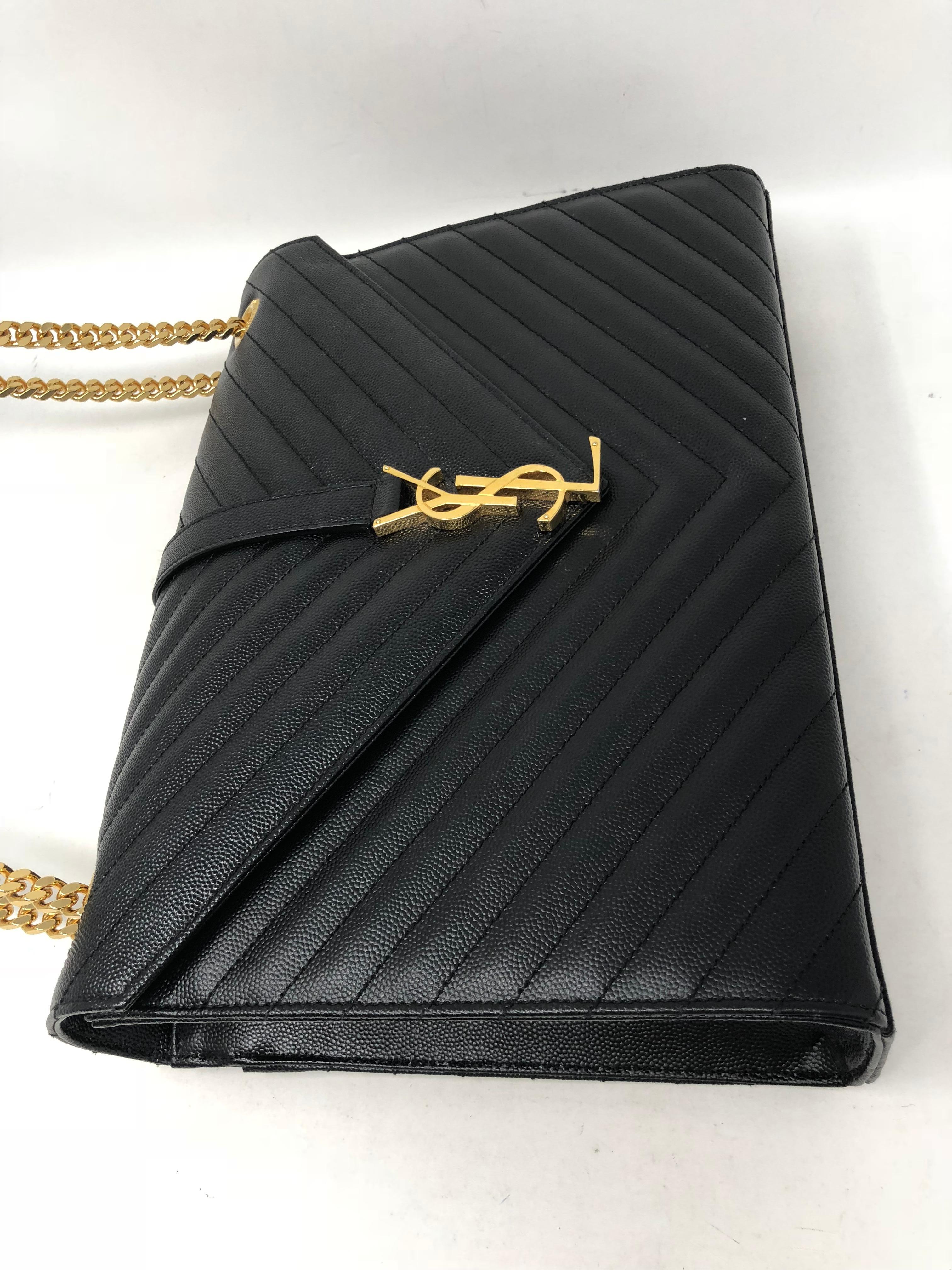 Schwarze YSL-Tasche 1