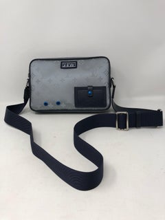 Louis Vuitton Alpha Messenger