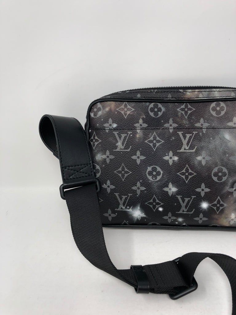 Louis Vuitton Gray Monogram Galaxy Coated Canvas Alpha Messenger Black Hardware, 2018 (Like New), Handbag