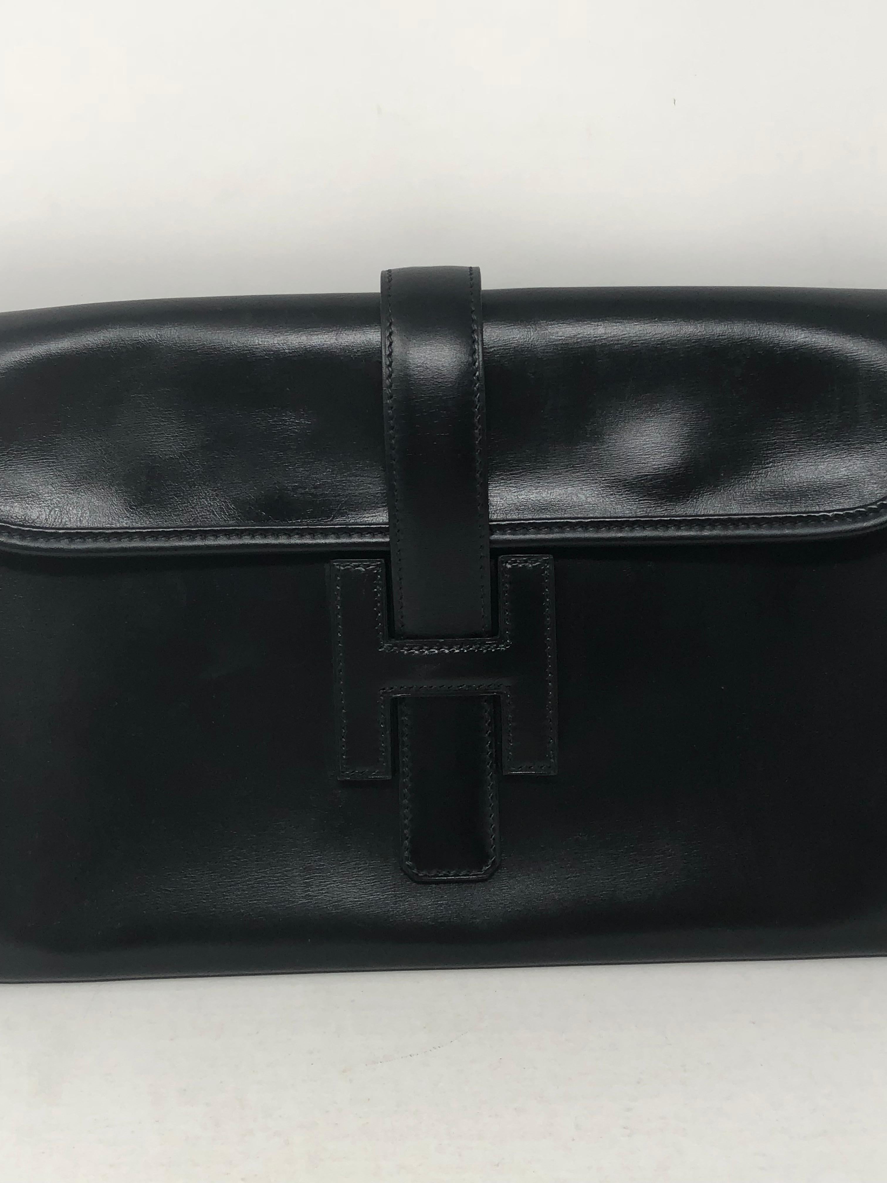 Hermes Black Jige Clutch  In Fair Condition In Athens, GA
