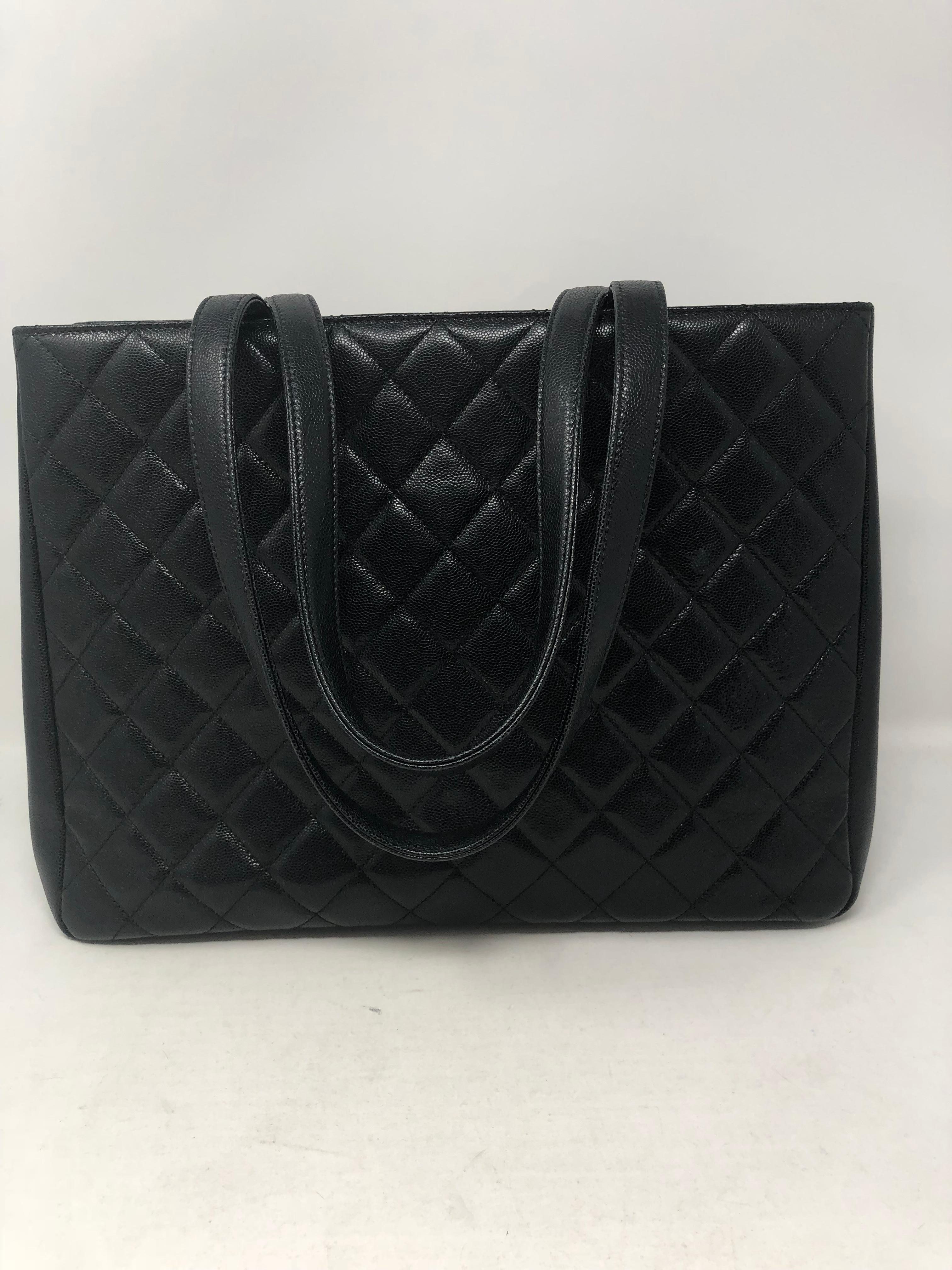chanel business affinity tote