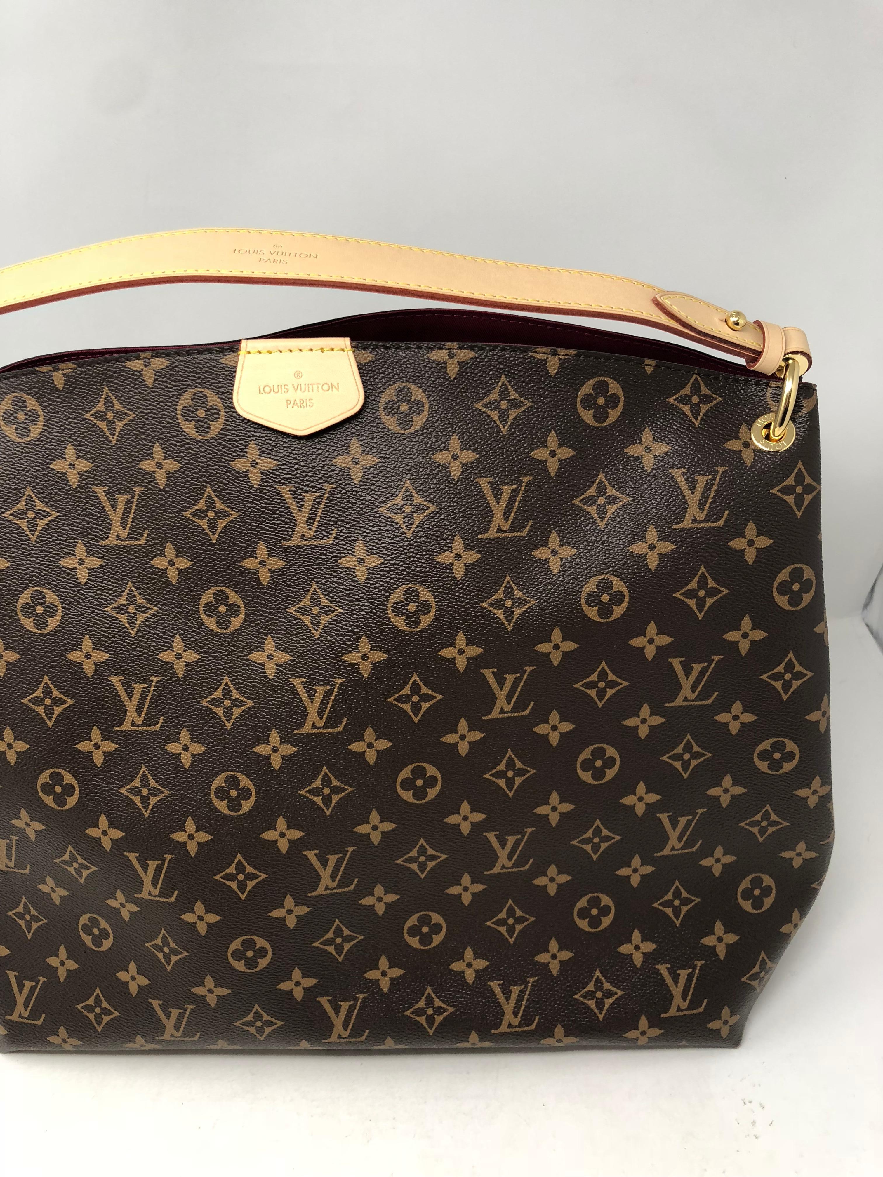 Louis Vuitton Graceful MM  In New Condition In Athens, GA