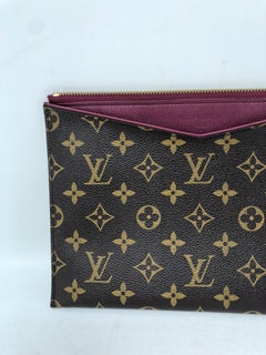 Louis Vuitton Pallas Clutch