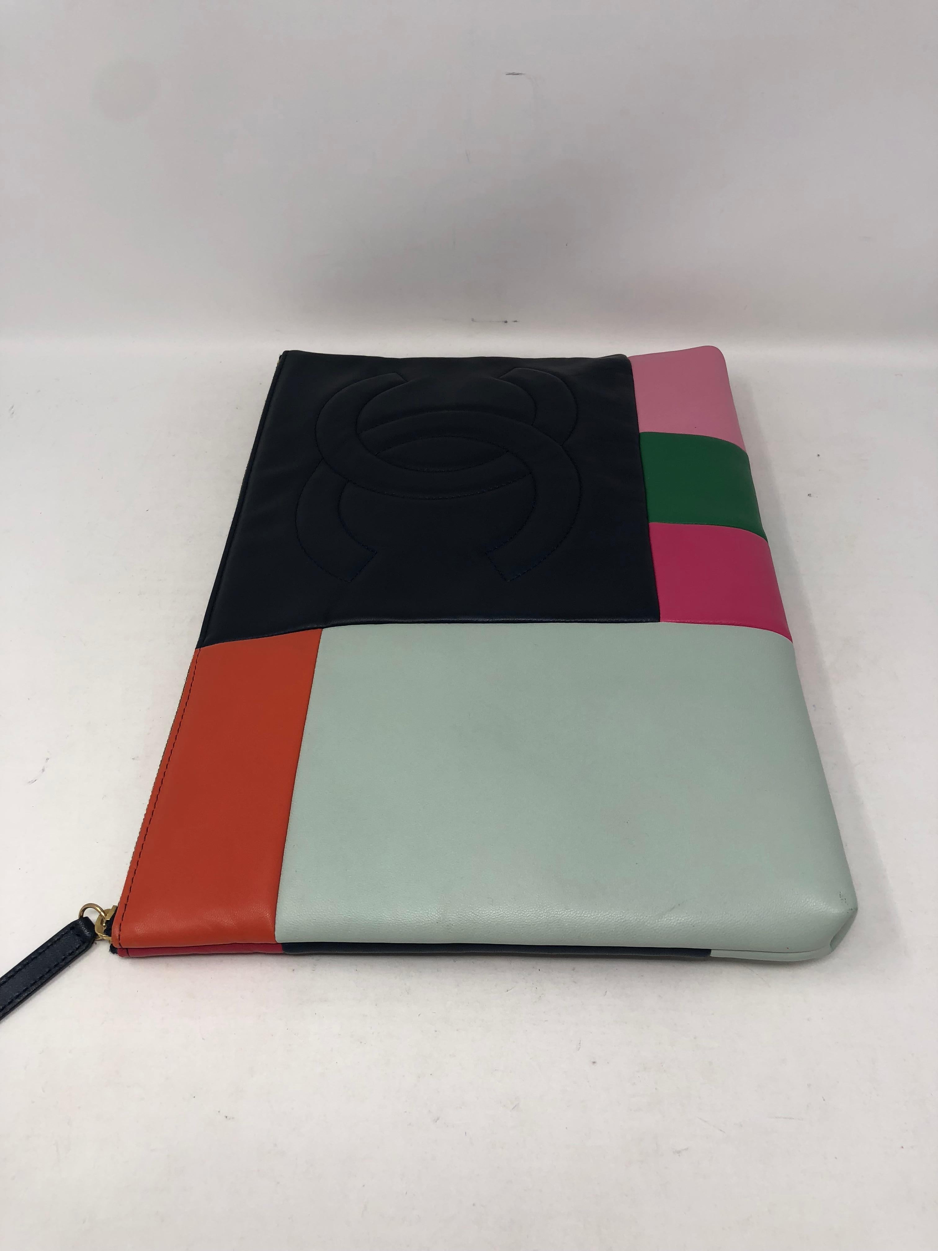Chanel Color Block Clutch In Excellent Condition In Athens, GA