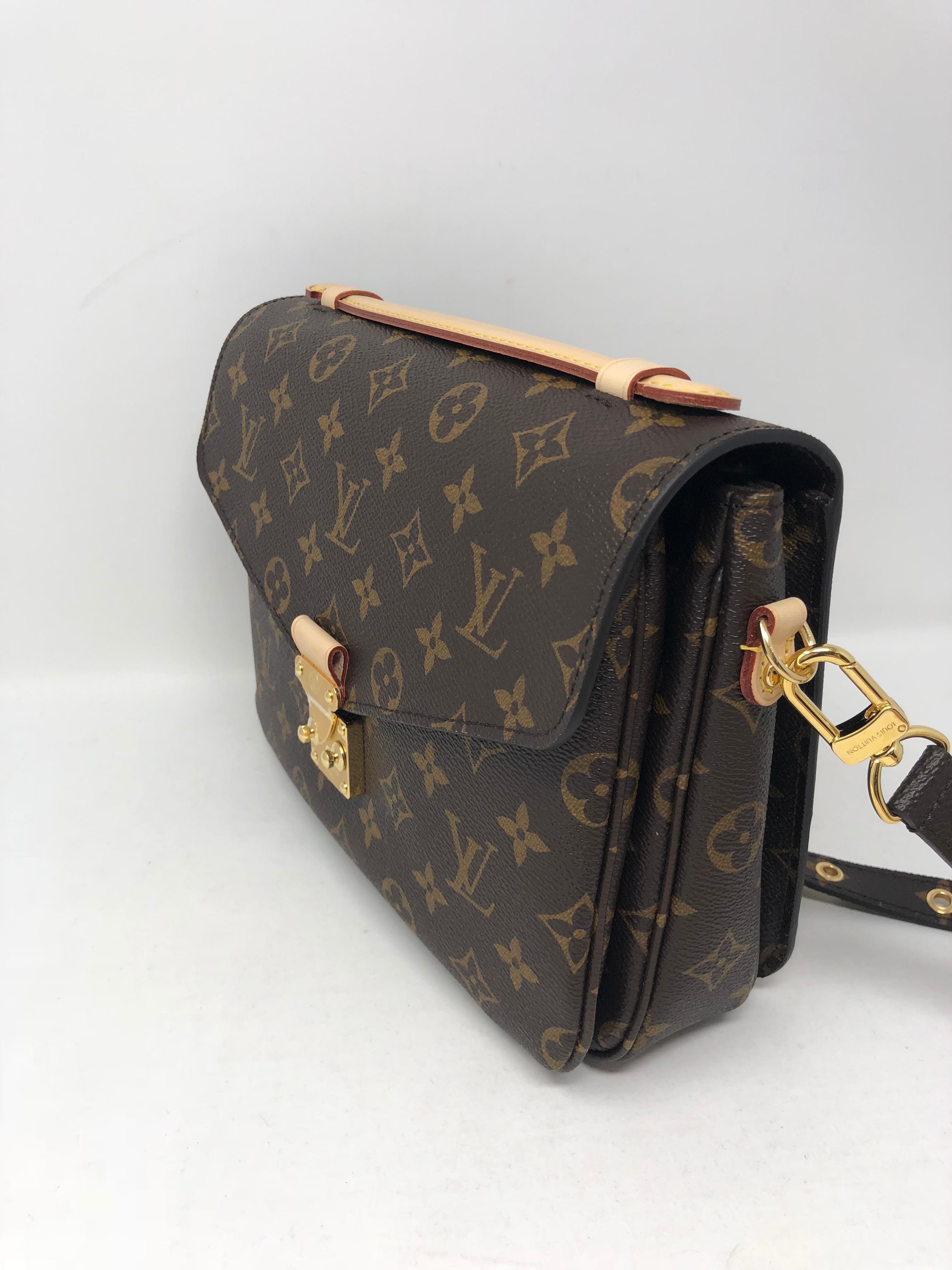 Louis Vuitton Pochette Metis  3