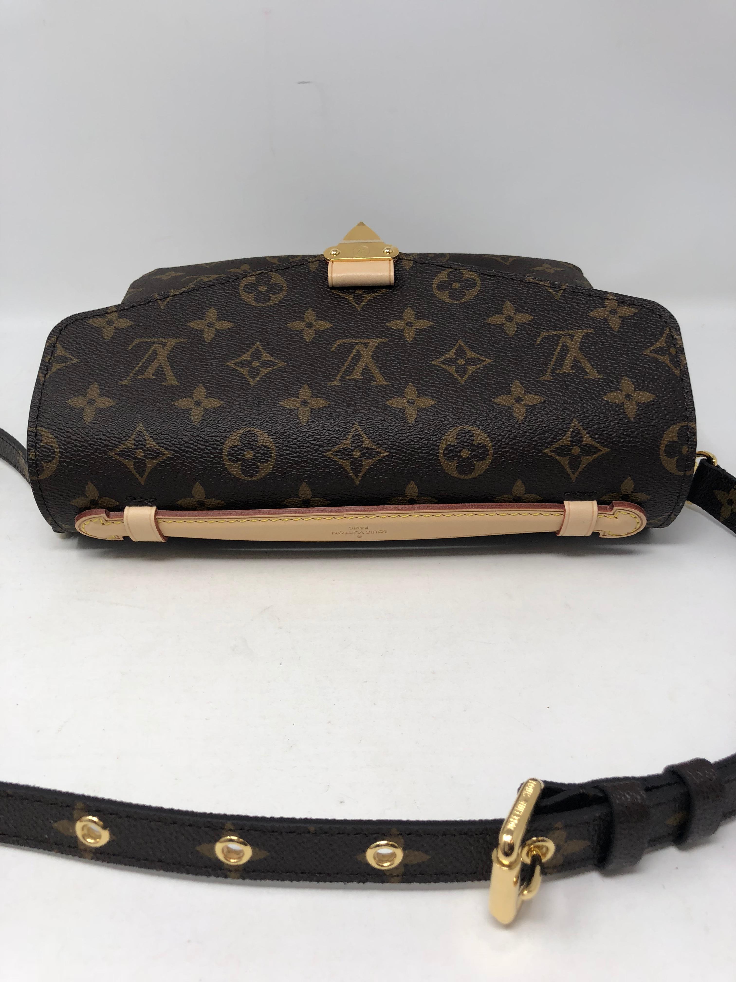 Louis Vuitton Pochette Metis  12