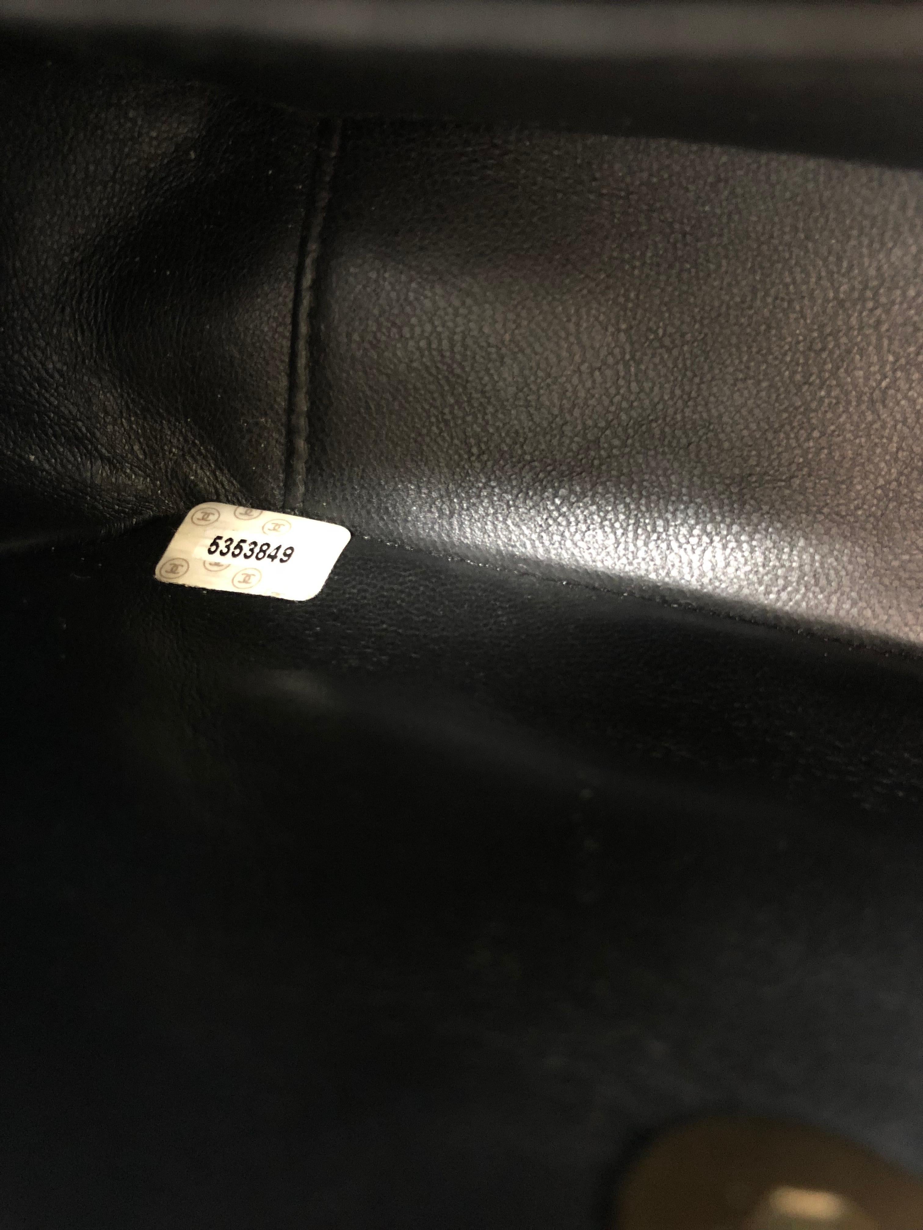 Chanel So Black Mini 5