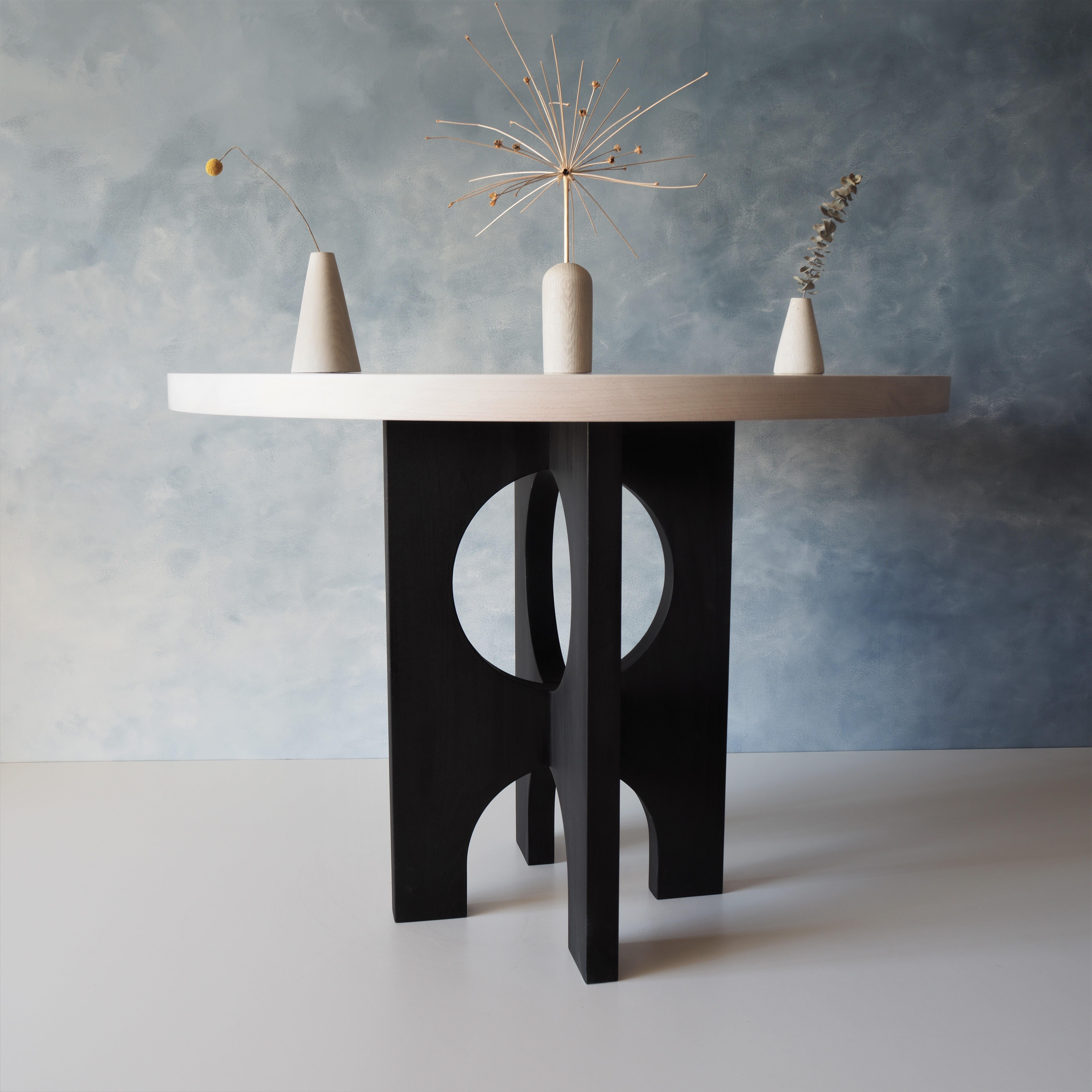 XXIe siècle et contemporain Table de salle à manger Archway, encre de Chine lavée à l'encre noire et blanche par MSJ Furniture Studio en vente