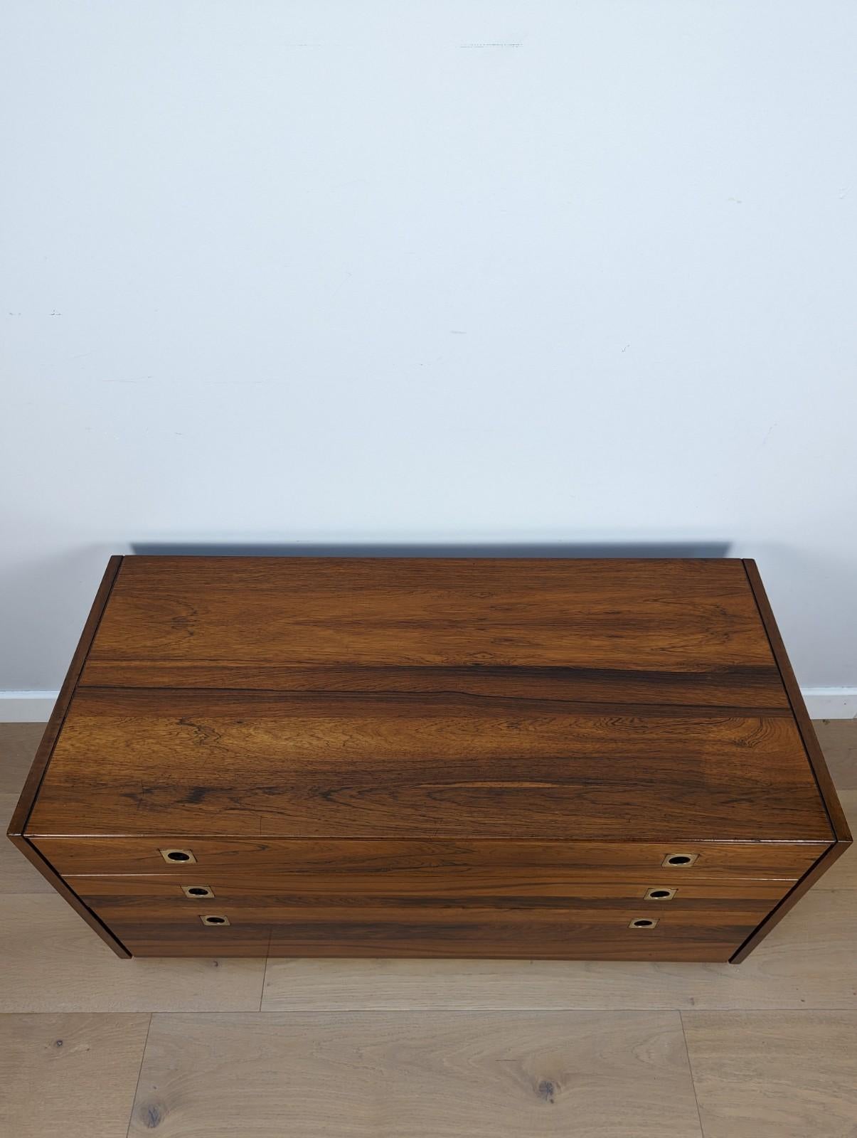 Arcie Shine and Robert Heritage Rosewood Chest of Drawers for Heals of London 3