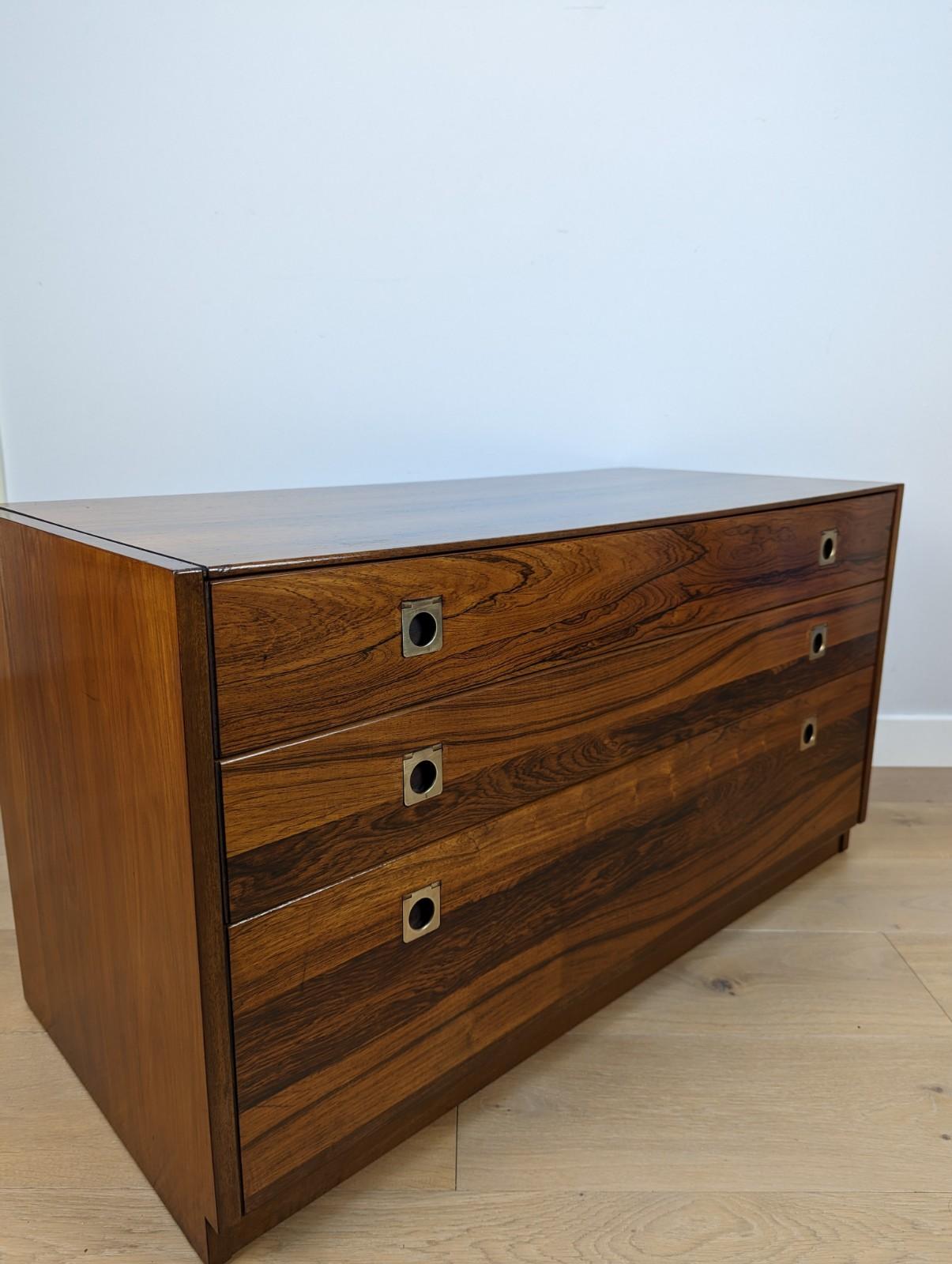 Arcie Shine and Robert Heritage Rosewood Chest of Drawers for Heals of London 4