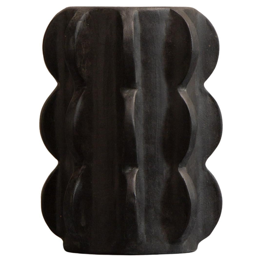 Skulpturale Keramikvase „Arcissimo“ in Schwarz, schwarz