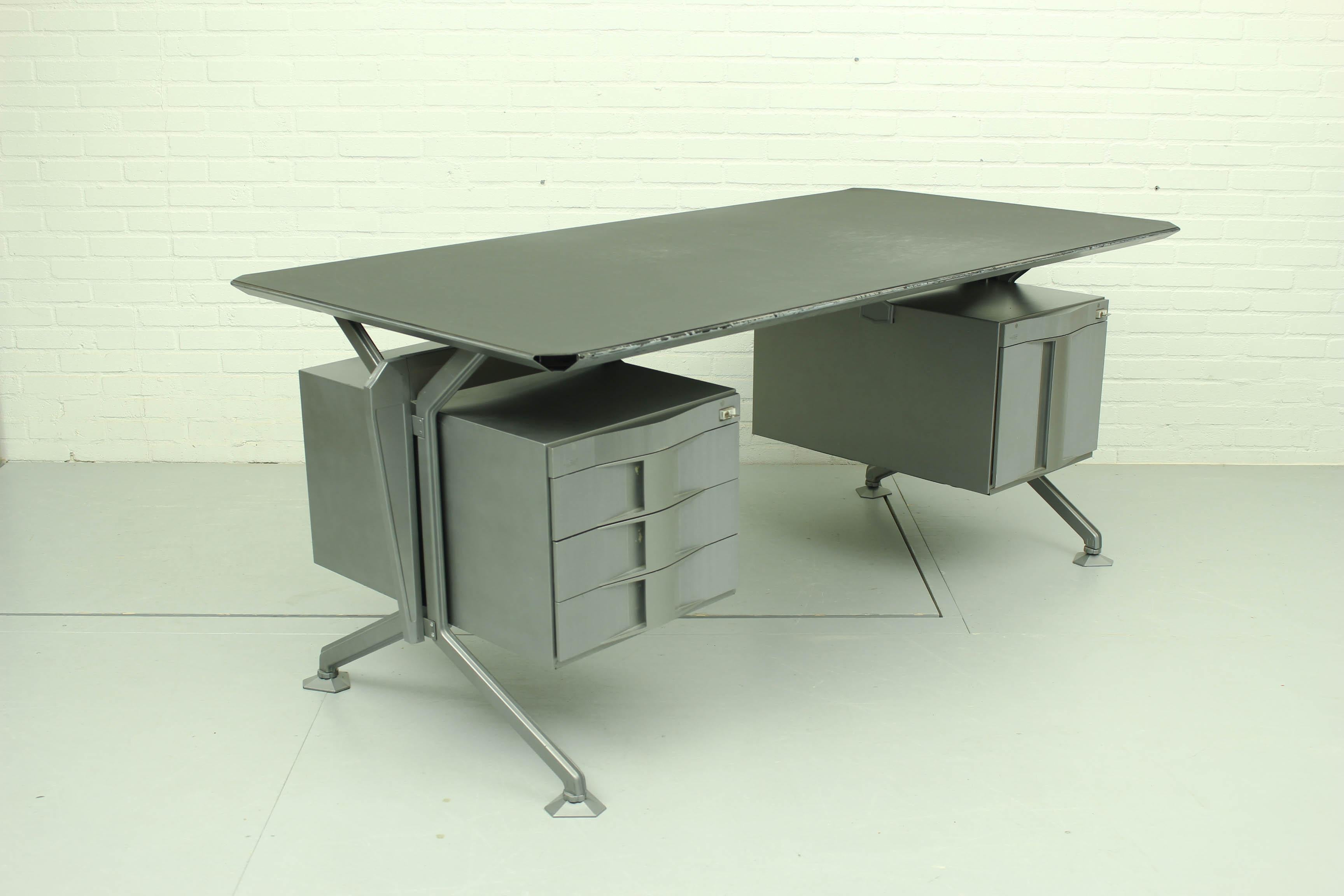 Arco Desk by Studio BBPR for Olivetti, 1963 5