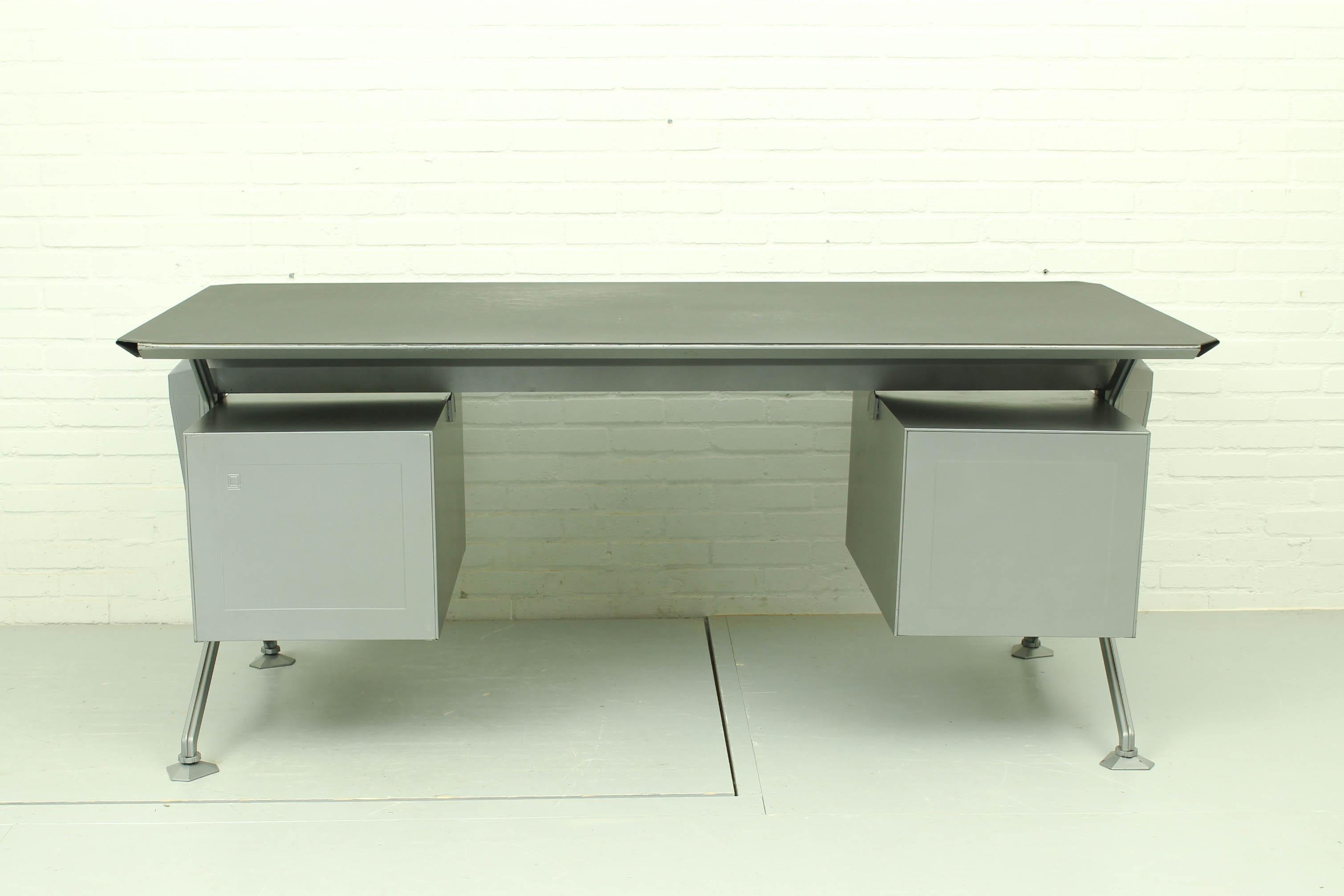 Arco Desk by Studio BBPR for Olivetti, 1963 8
