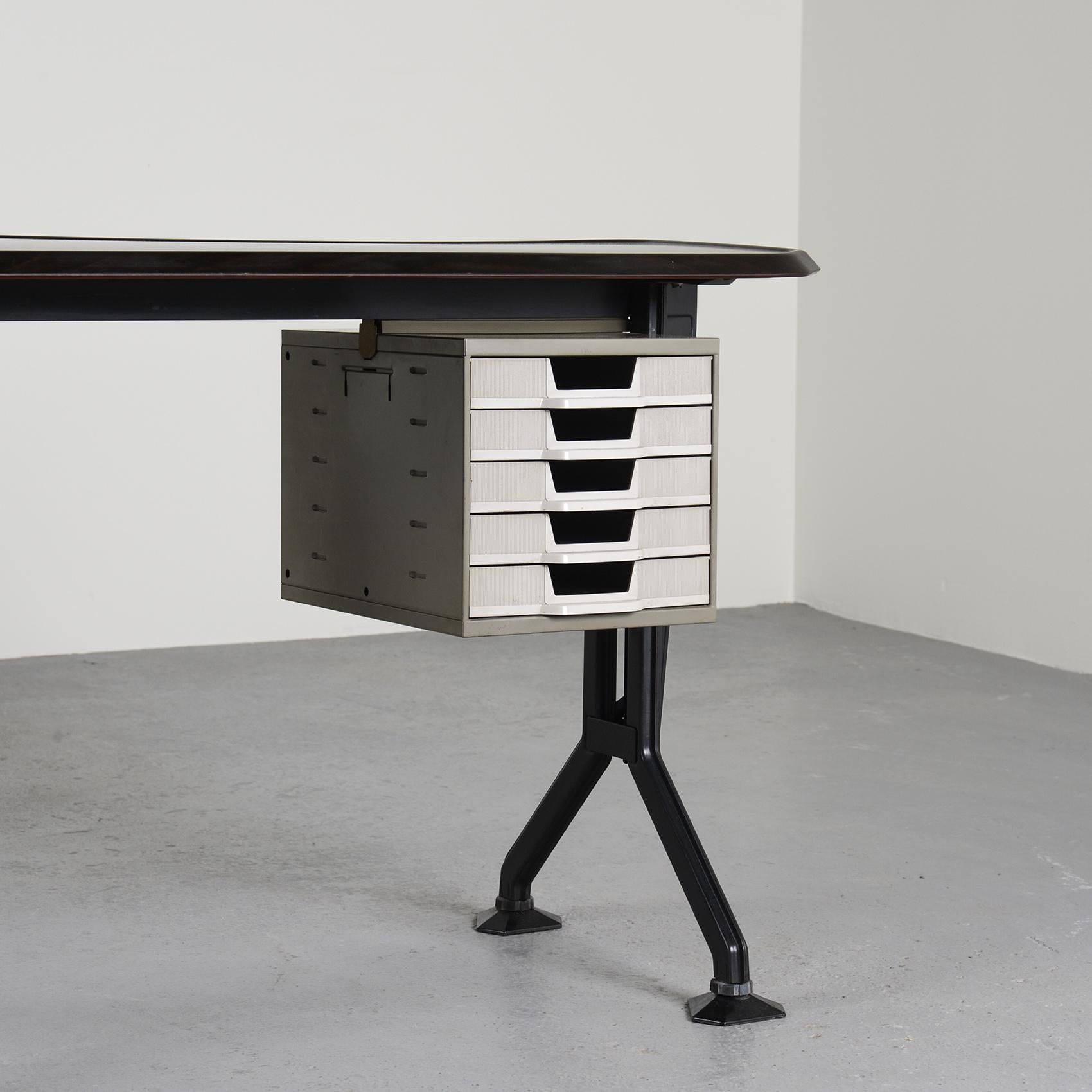 Arco Desk, Lady Model by B.B.P.R for Olivetti, 1960s In Good Condition In VILLEURBANNE, FR