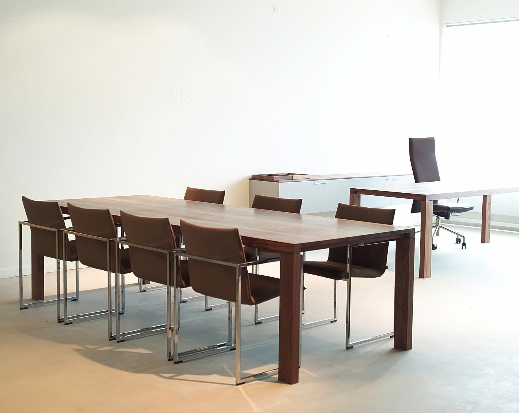 Rechteckiger Arco Essenza-Holztisch mit geschliffenem Schliff von Willem Van Ast (21. Jahrhundert und zeitgenössisch) im Angebot