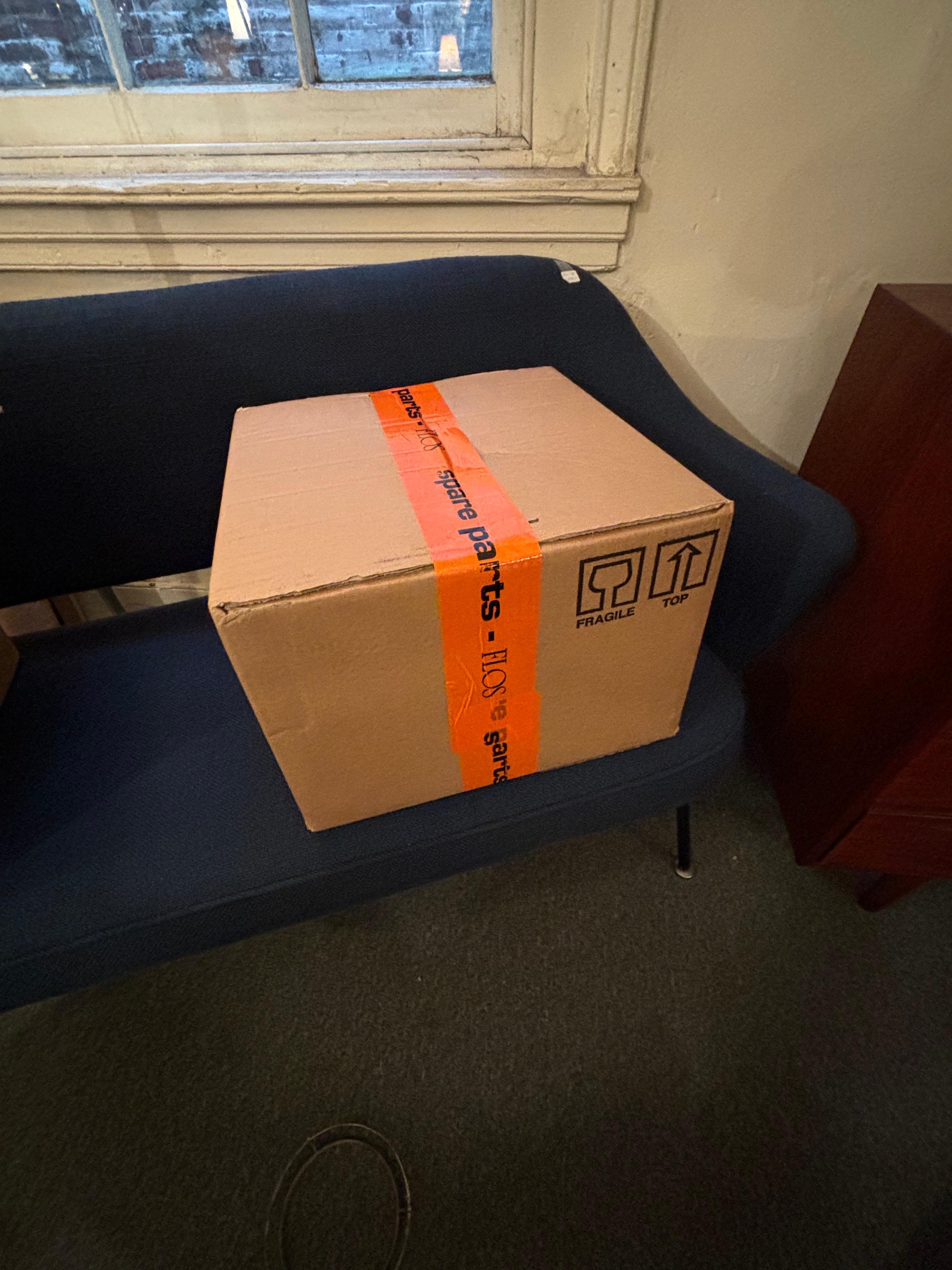 Arco Floor lamp designed Achille & Pier Castiglioni for Flos In Good Condition In Philadelphia, PA