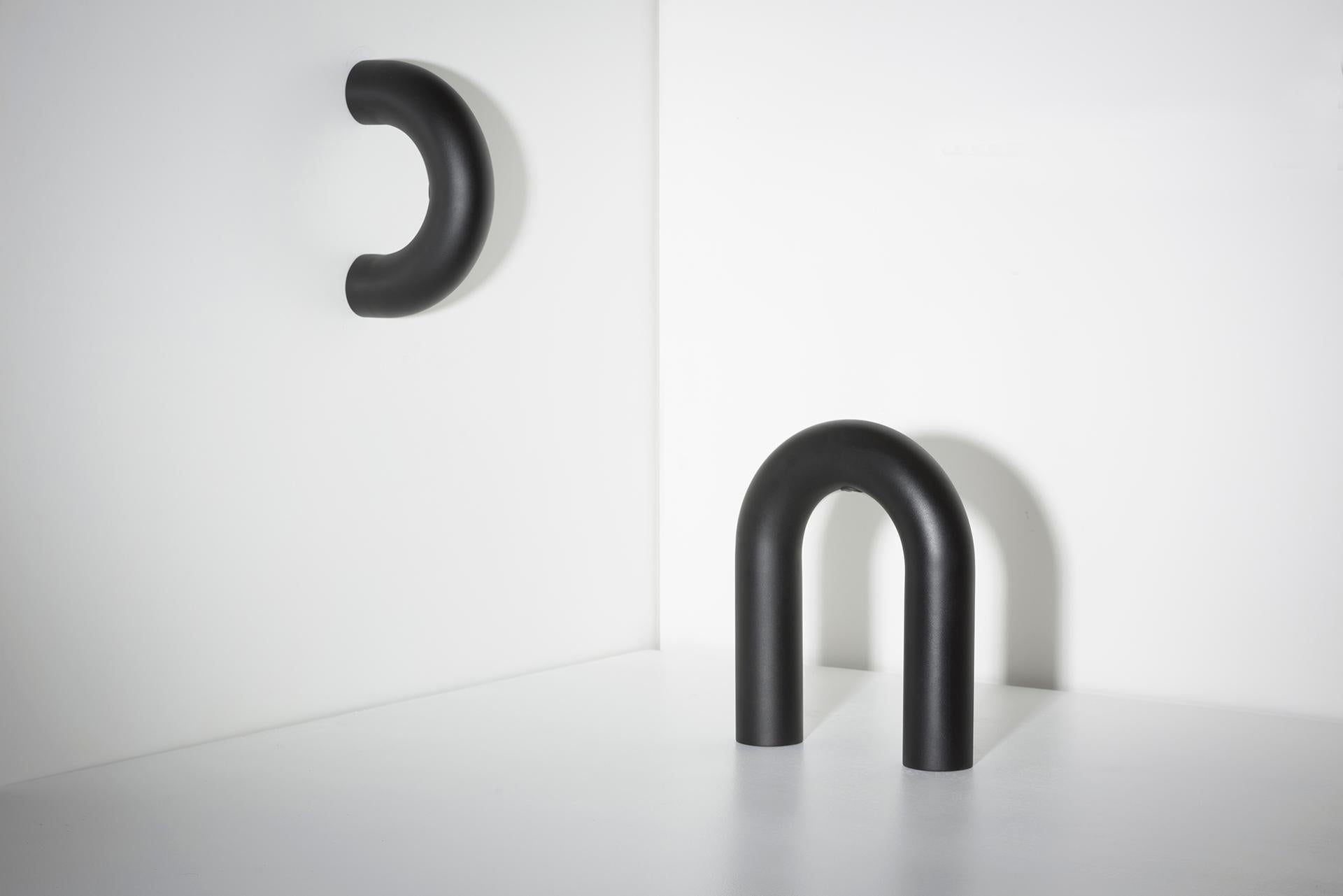 Arco Lamp, Black Edition, by RAIN, Contemporary Table Lamp, Stainless Steel In New Condition For Sale In Sao Paulo, SP
