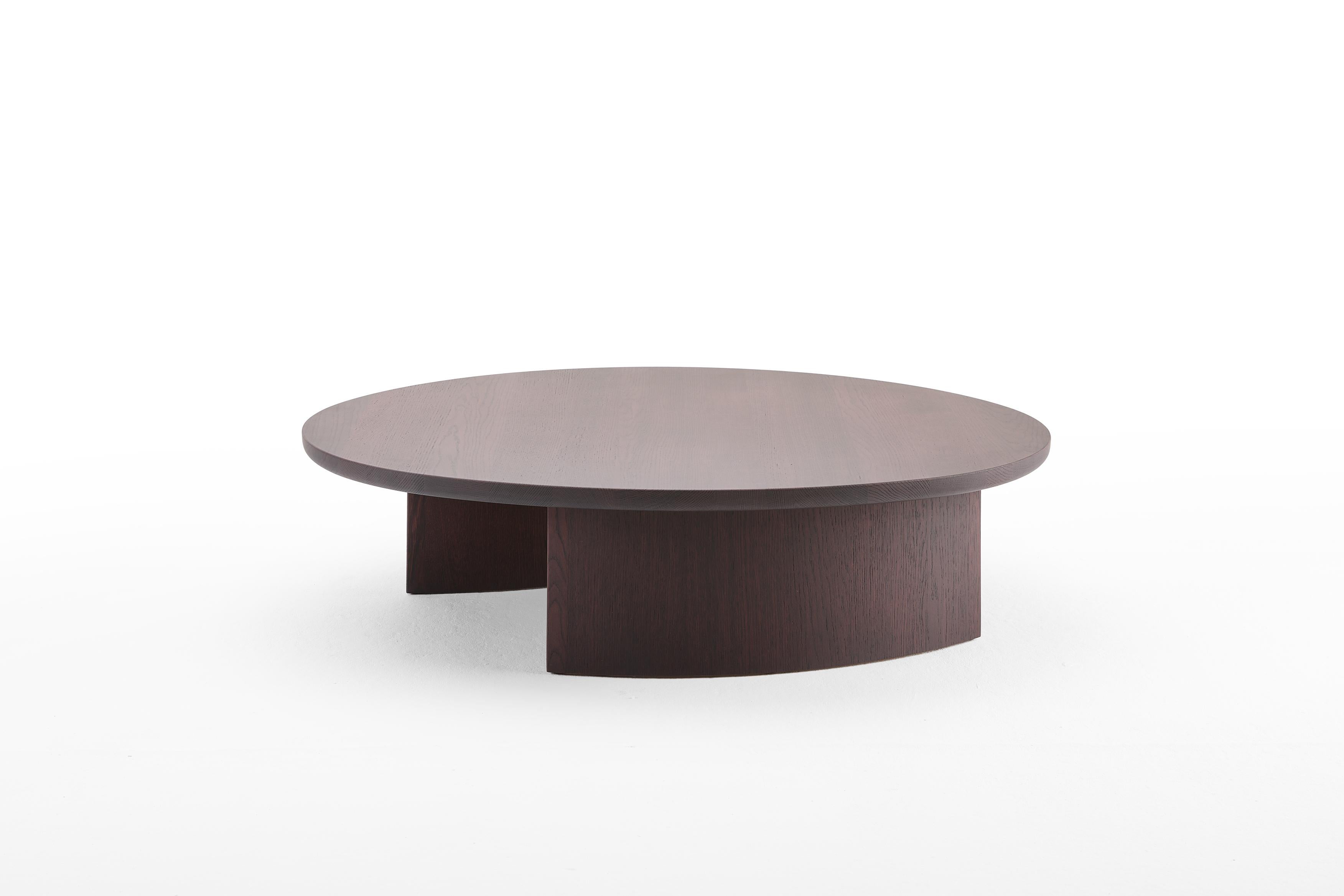 Arco Set of Two Walnut Dew Coffee Tables Designed by Sabine Marcelis In New Condition For Sale In New York, NY
