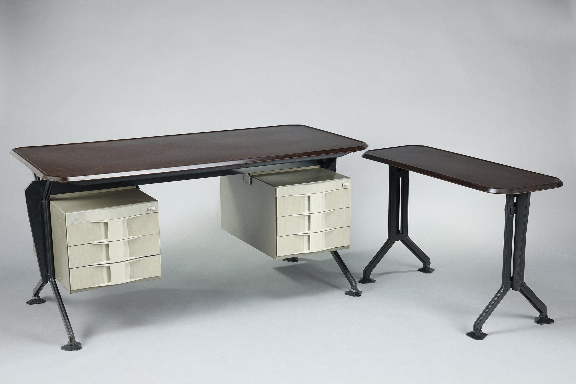 Mid-20th Century Arco small side table BBPR, for Olivetti For Sale
