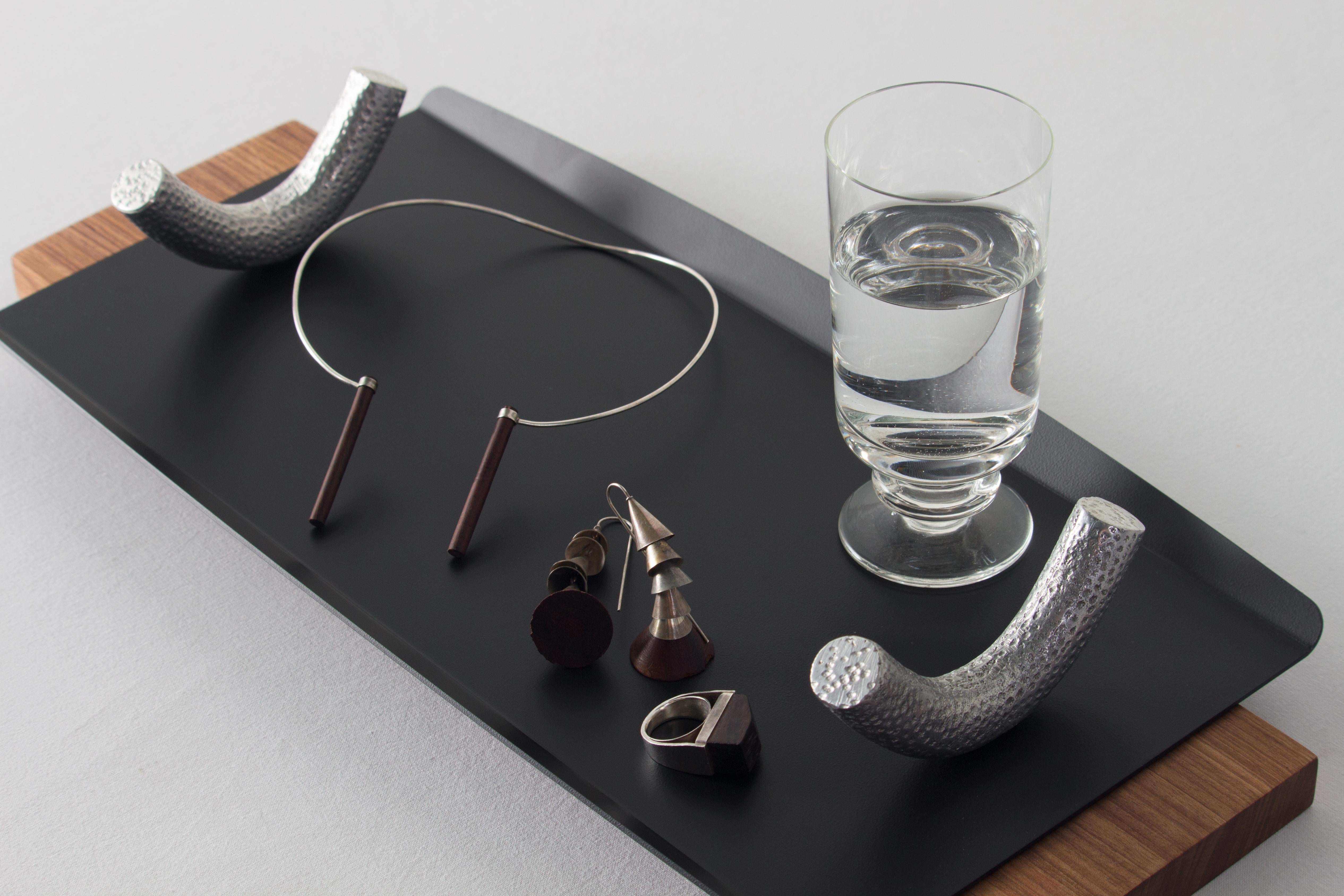 Arco Trays (Set of 2) with cast aluminum handles by Estúdio Dentro For Sale 1