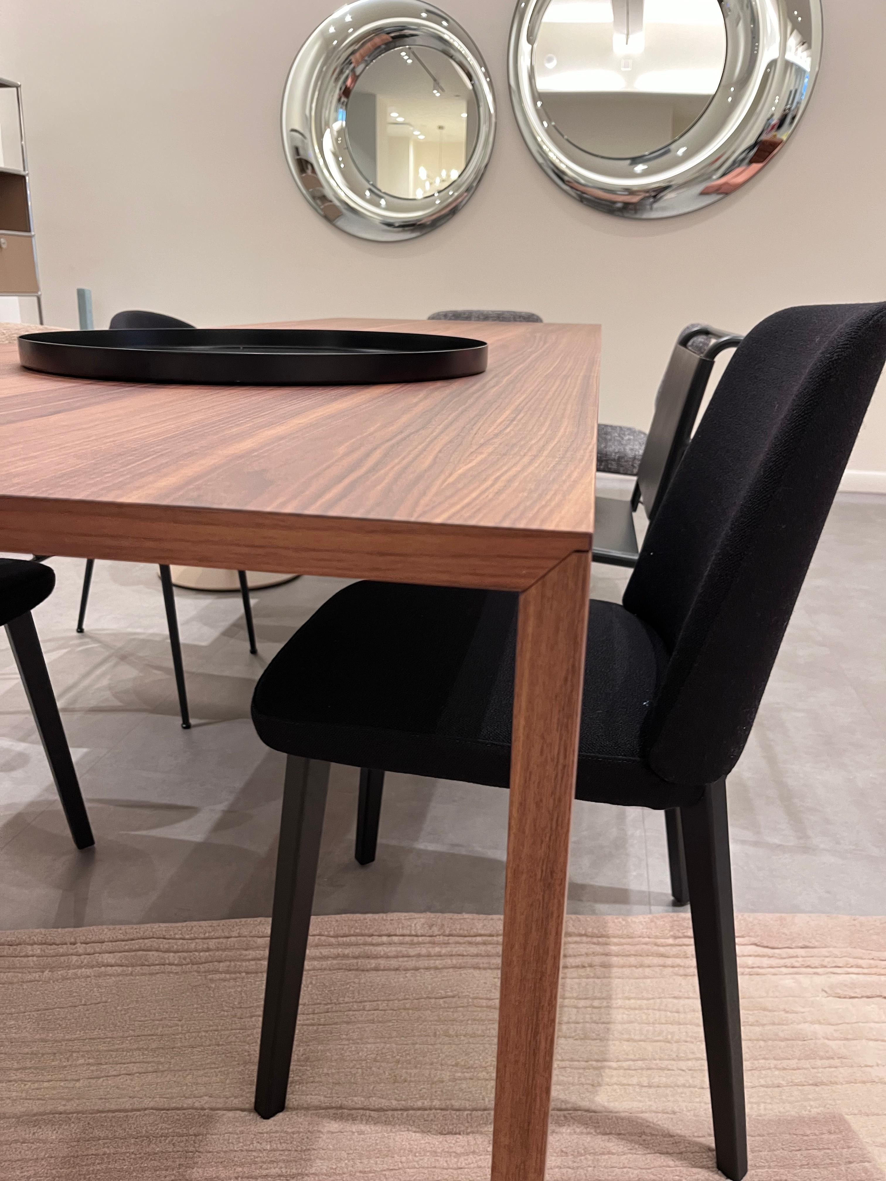 Schlanker Arco-Tisch aus Nussbaumholz von Bertjan Pot in STOCK im Angebot 2