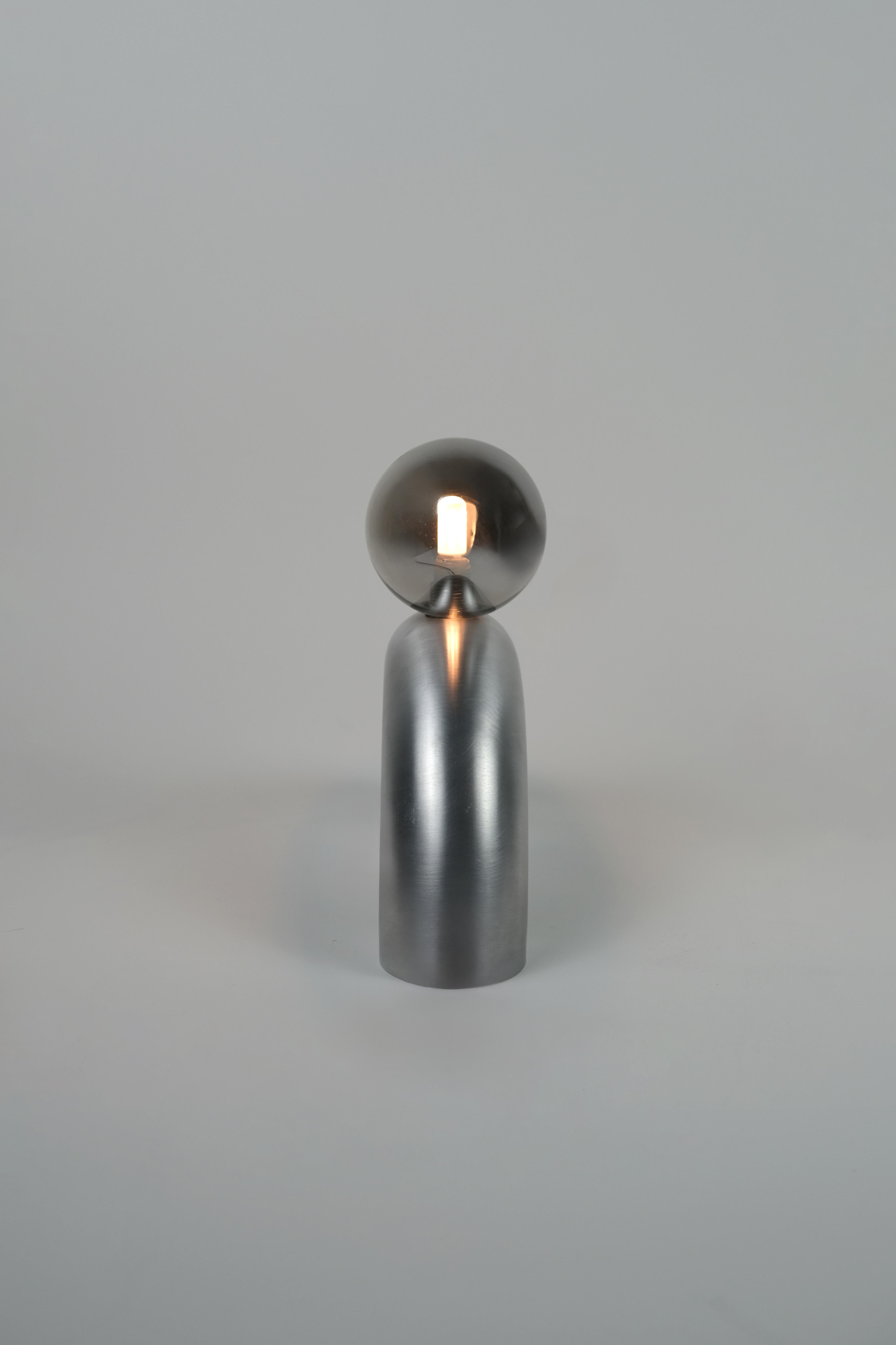 Américain Lampe à poser Arcora par Heako Studio en vente