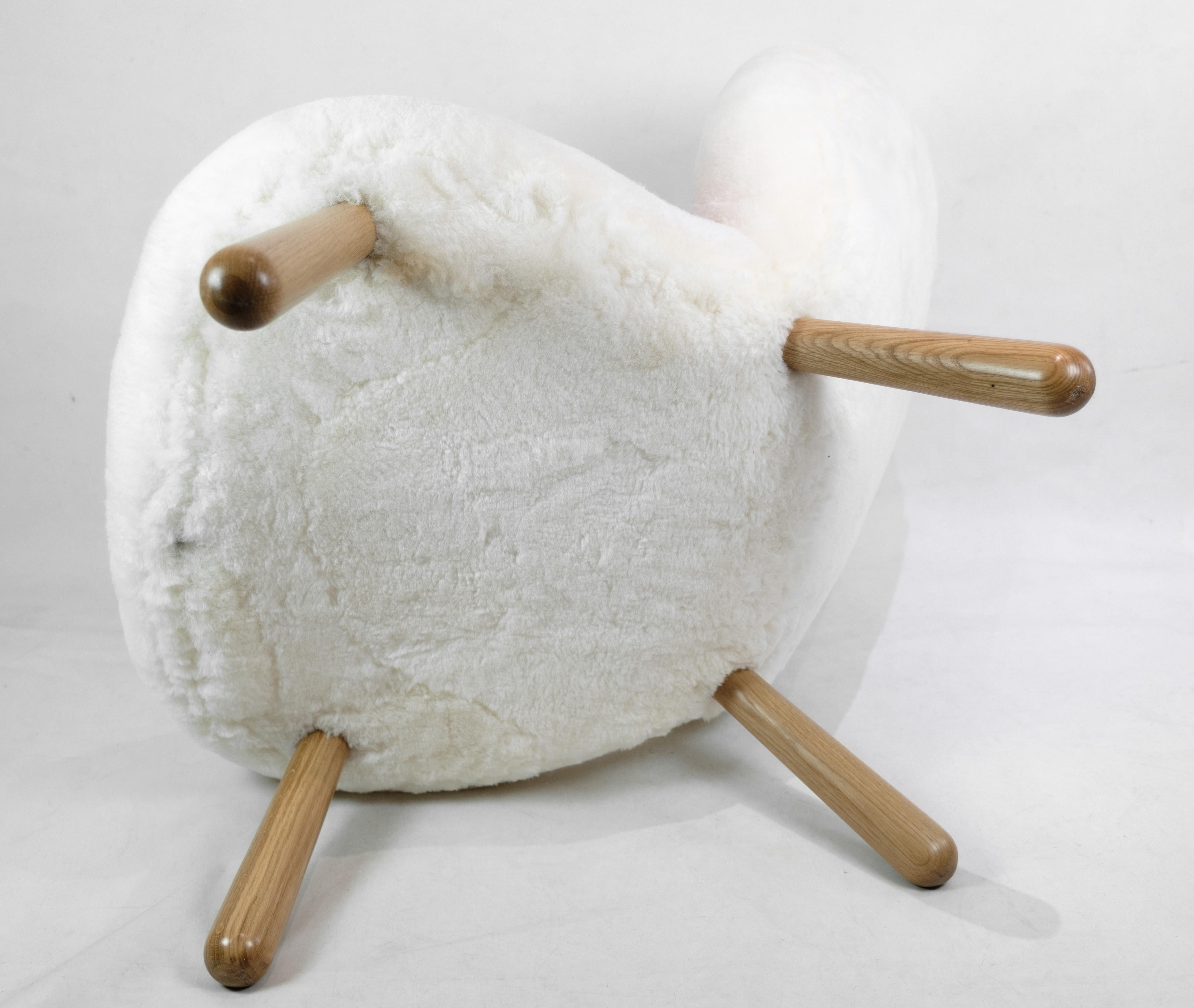 Fauteuil de salon Arctander de Philip Arctander fabriqué en peau de mouton des années 1960 en vente 4