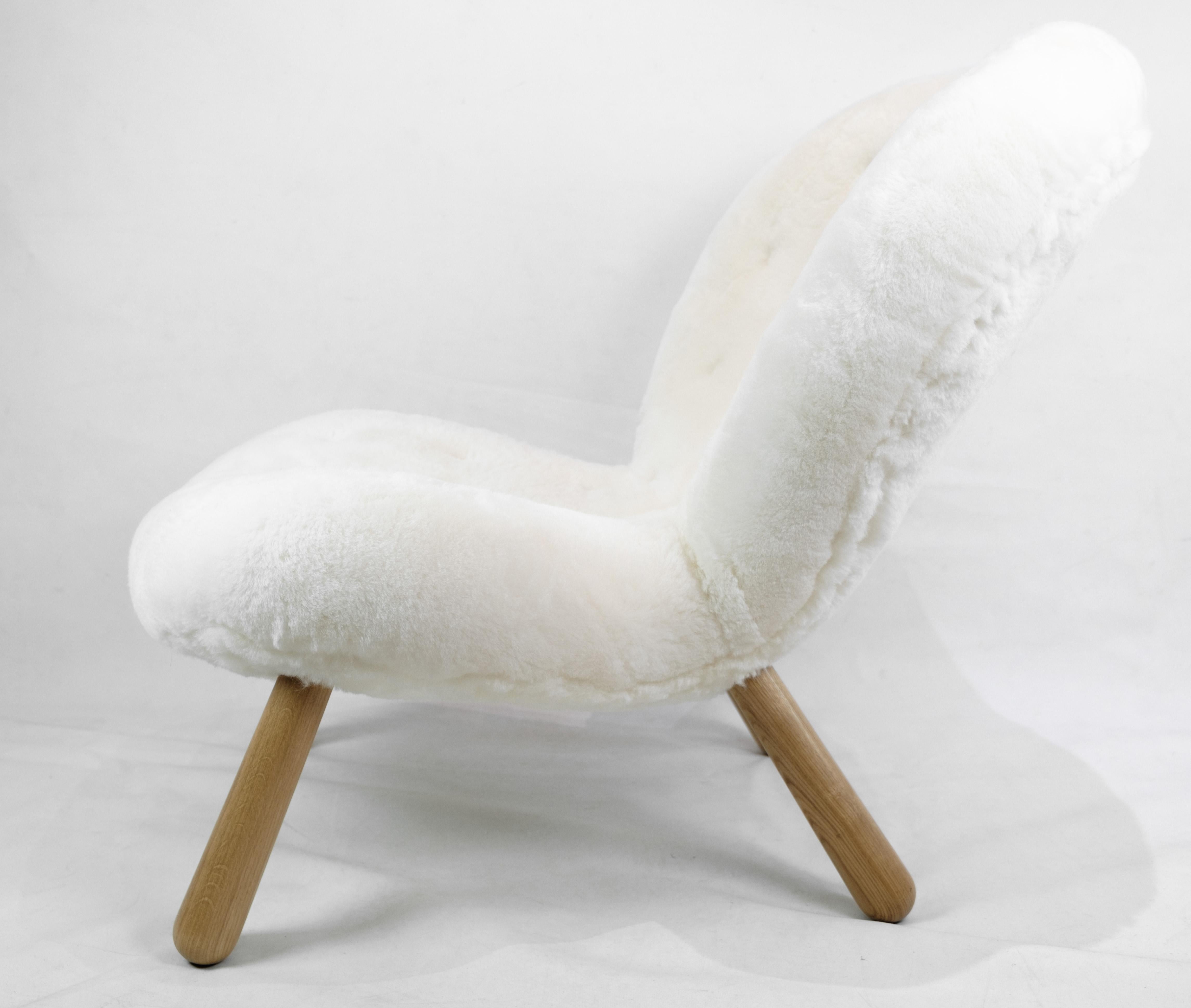 Arctander Stuhl Loungesessel von Philip Arctander aus Schafsleder aus den 1960er Jahren im Angebot 1