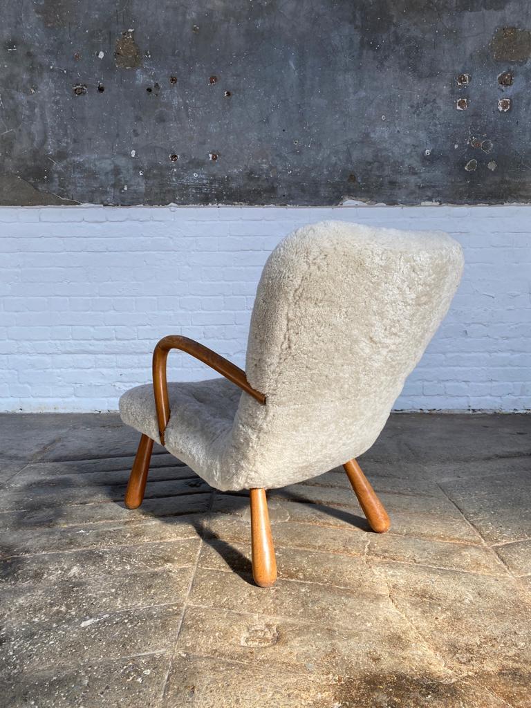 arctander clam chair