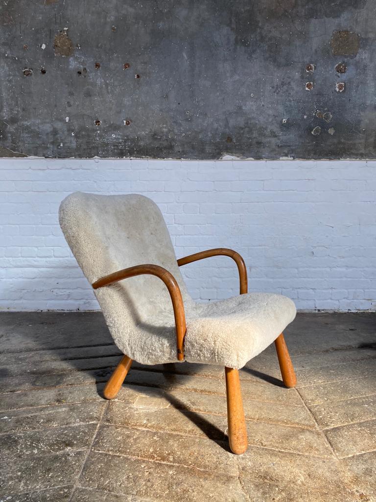 Arctander "Muslingestolen" or "Clam" Chair in Shearling at 1stDibs | clam  chairs, arctander clam chair, clam armchair