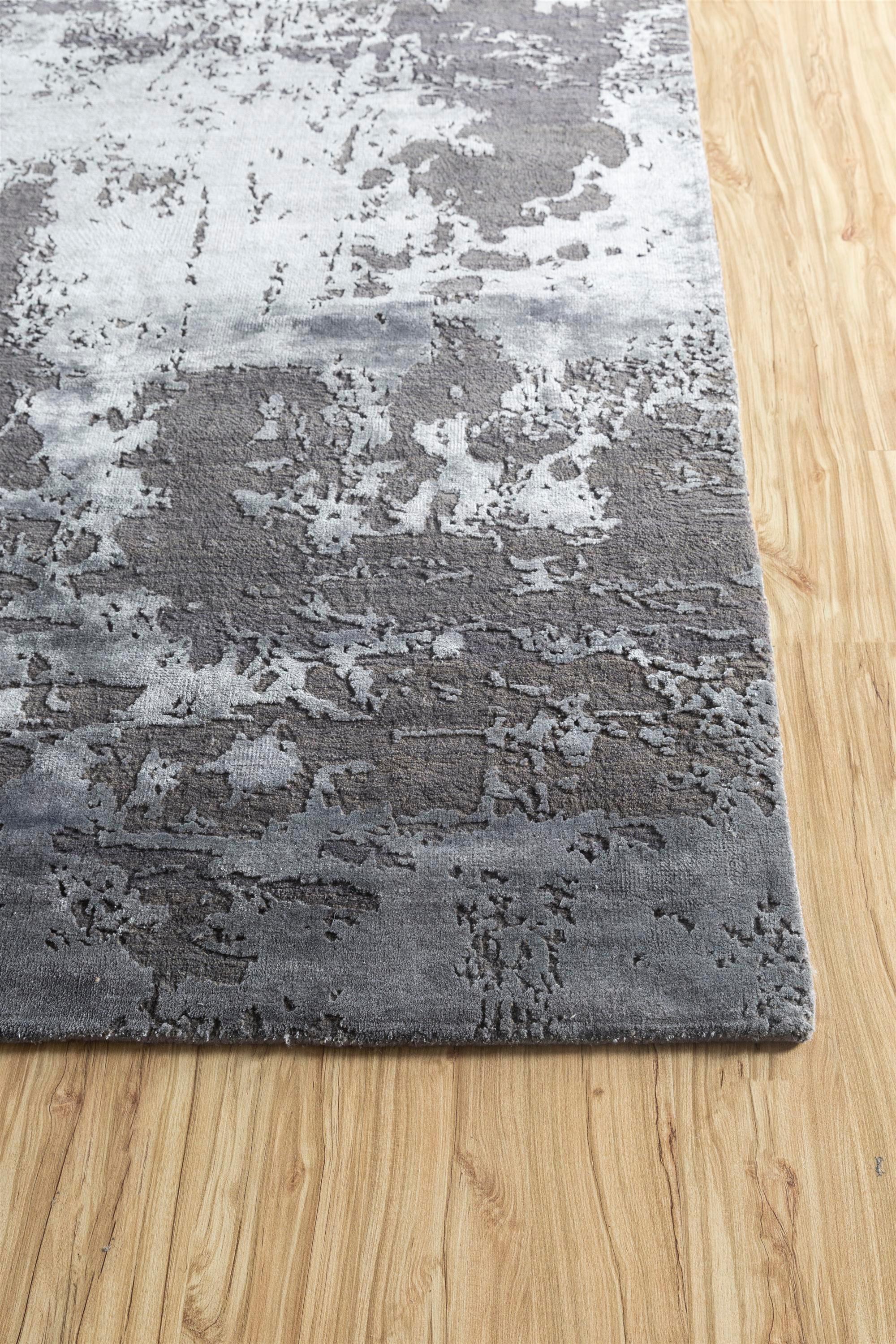 Modern Arctic Noir Frost Gray Liquorice Hand-Knotted Rug For Sale