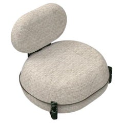 Arcus Accent Chair