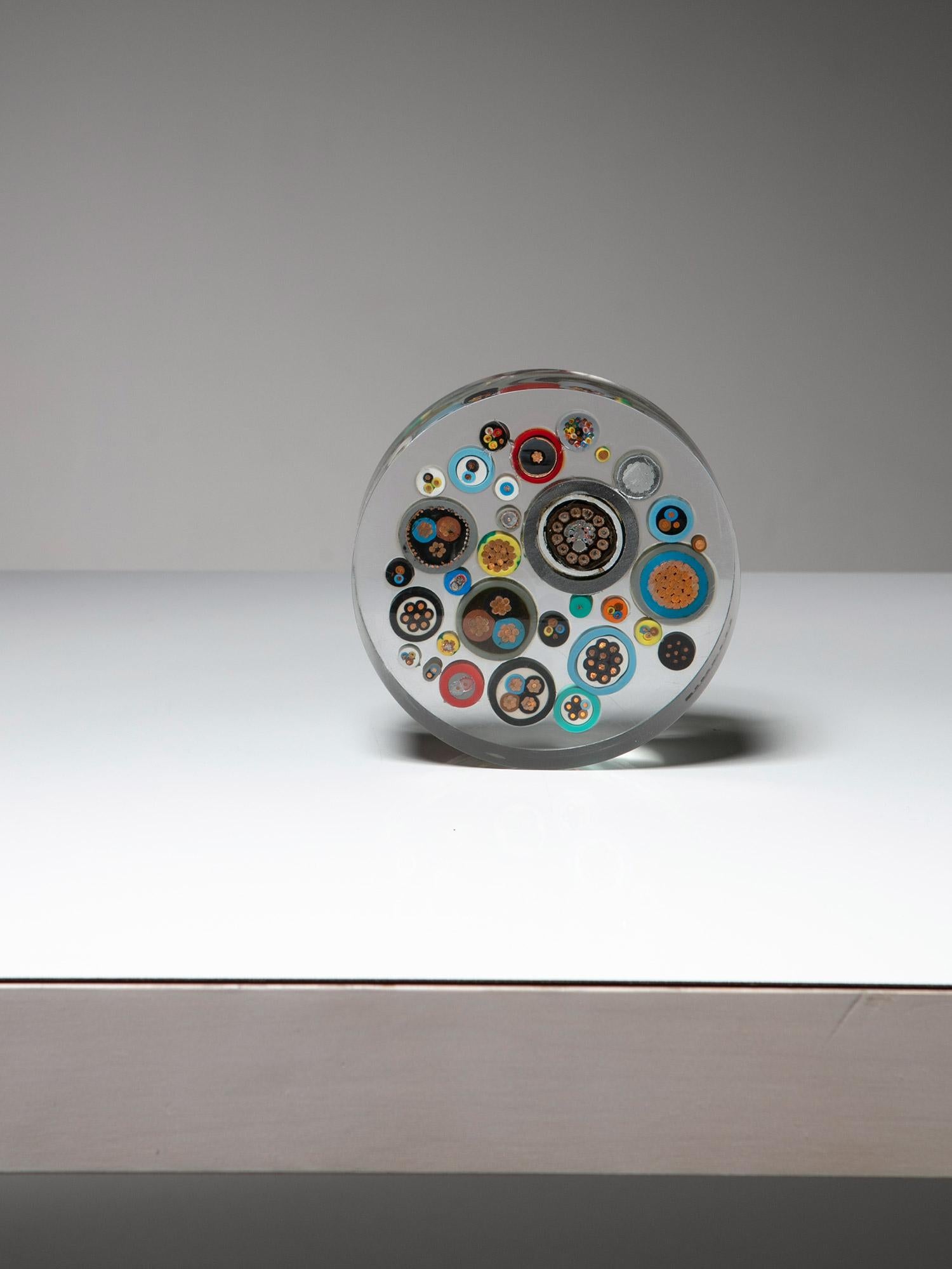 Arcylic-Skulptur, Alan Fletcher für Pirelli zugeschrieben, Italien, 1970er Jahre im Angebot 1