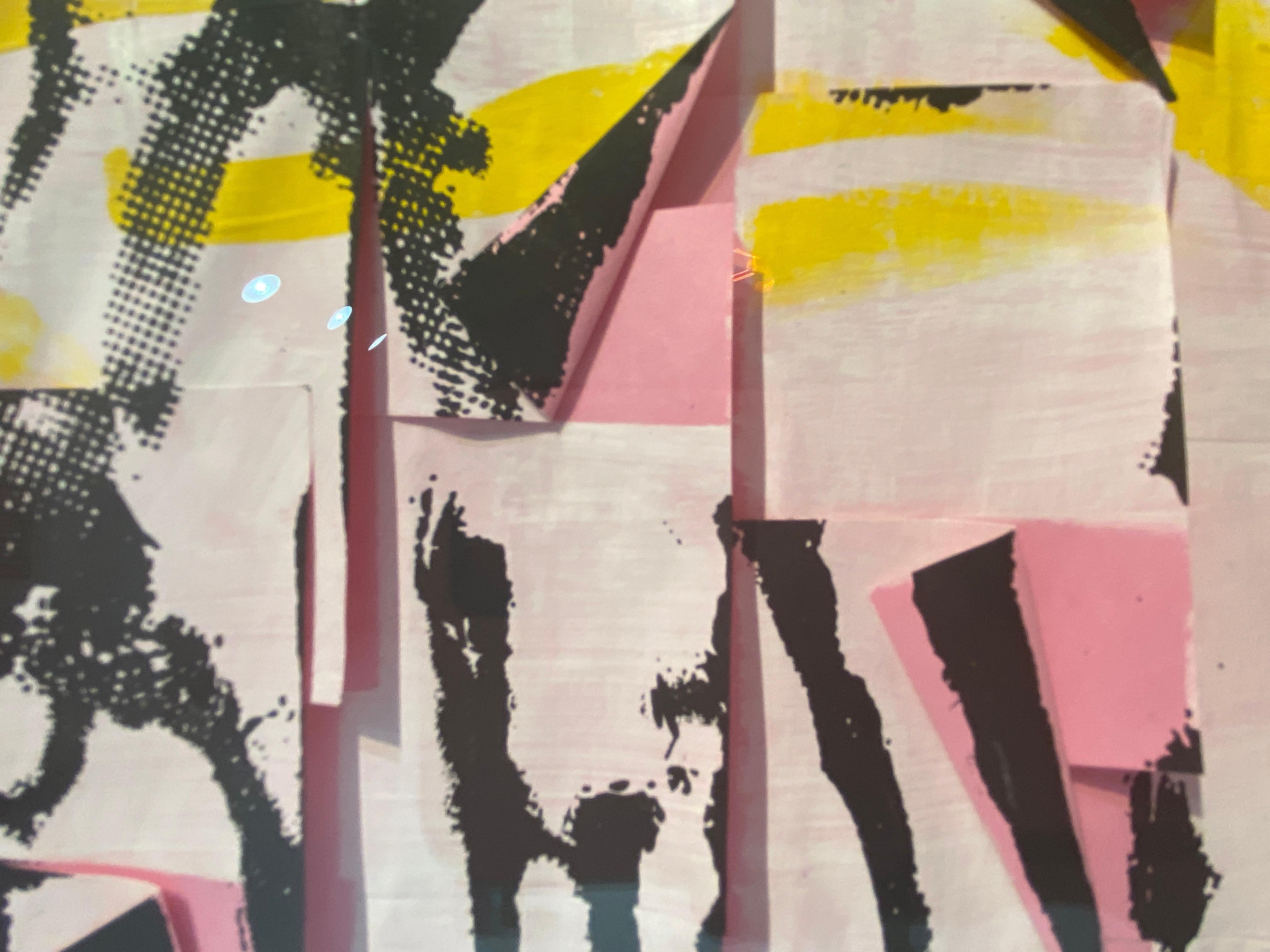 With the distinctive medium of post-it notes, Özmenoğlu re-contextualizes everyday objects from something ordinary to a beautiful work of art. The individualized behavior of each post-it note results in a unique mosaic-like effect with some pieces